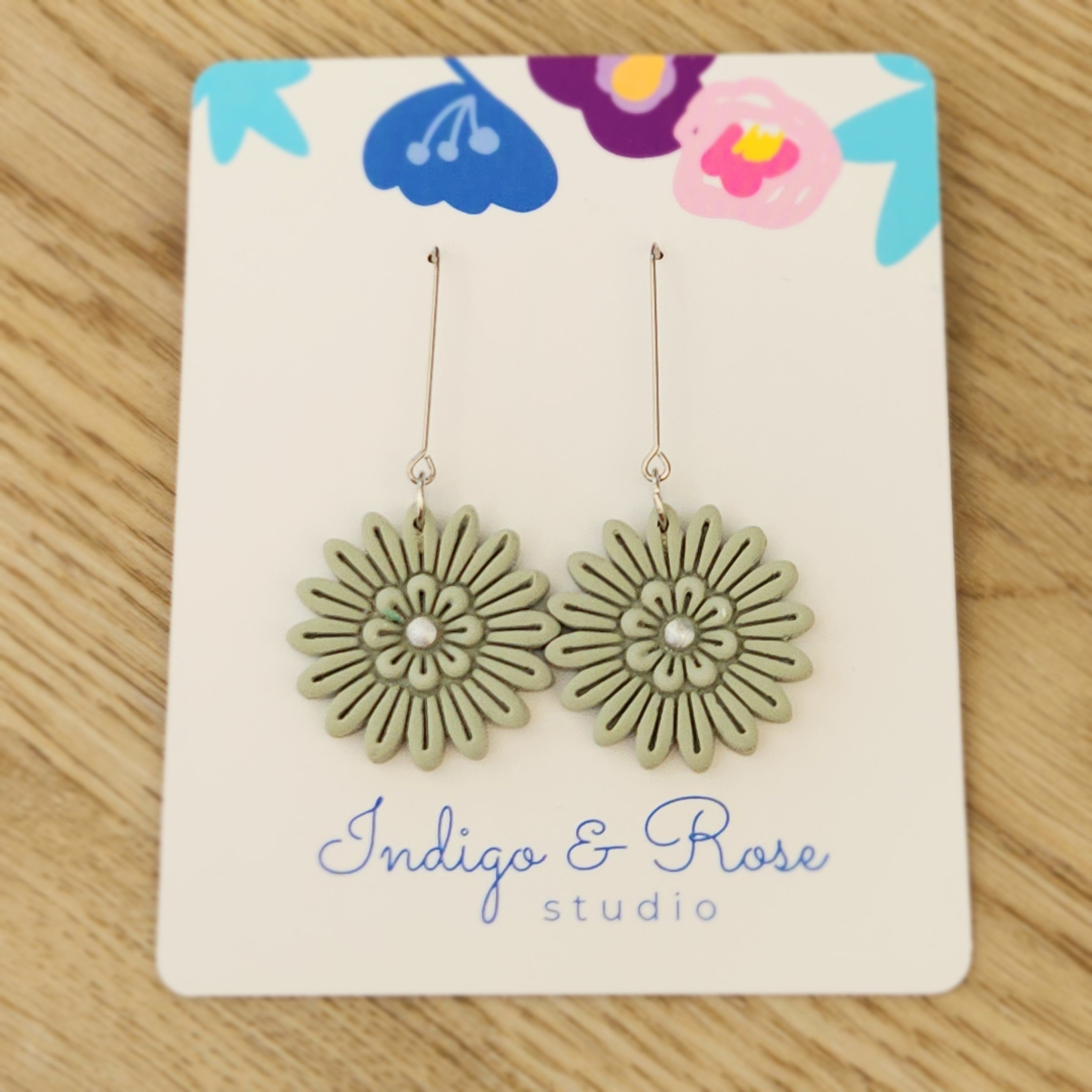 Lana Dangle (various colours)