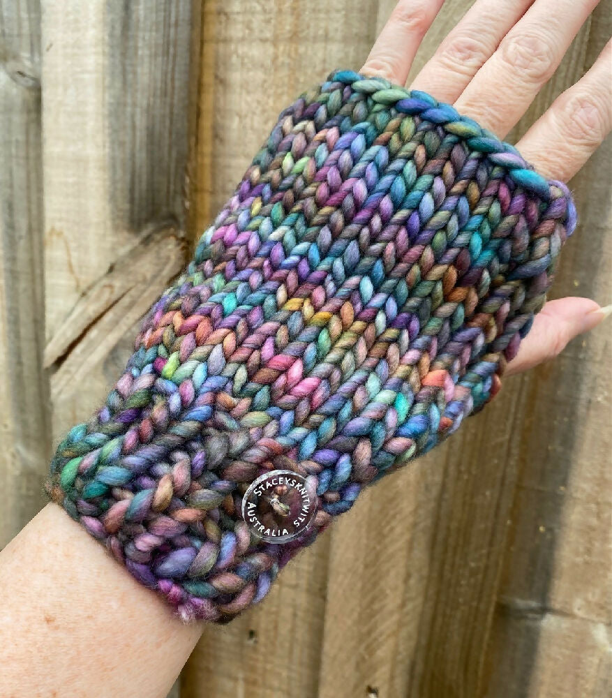 Sierra Handwarmer Staceysknitwits Malabrigo Indecita Main Pic 120324