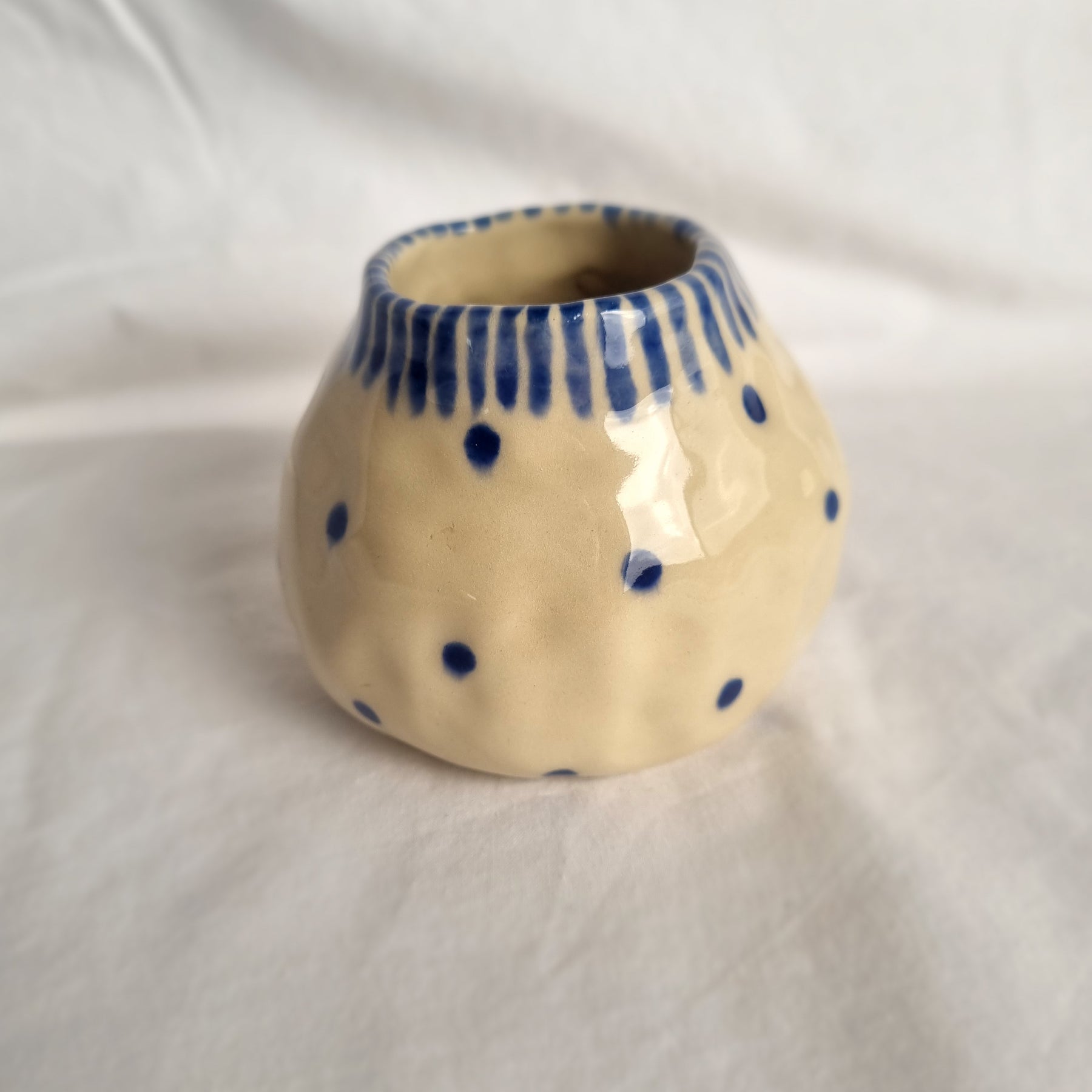Medium bud vase