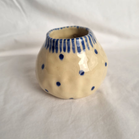 Medium bud vase