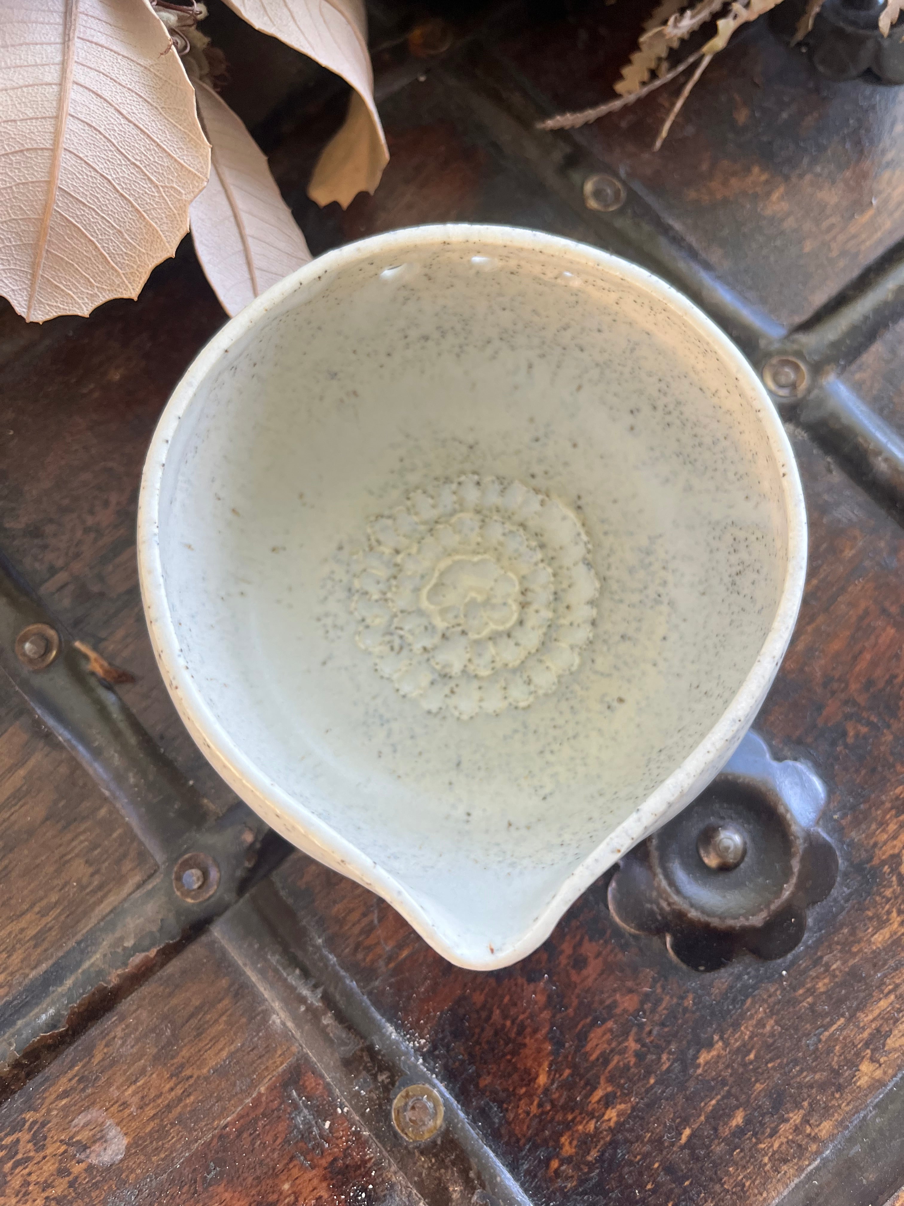 Ceramic grater -  Herb & Dressing Bowl