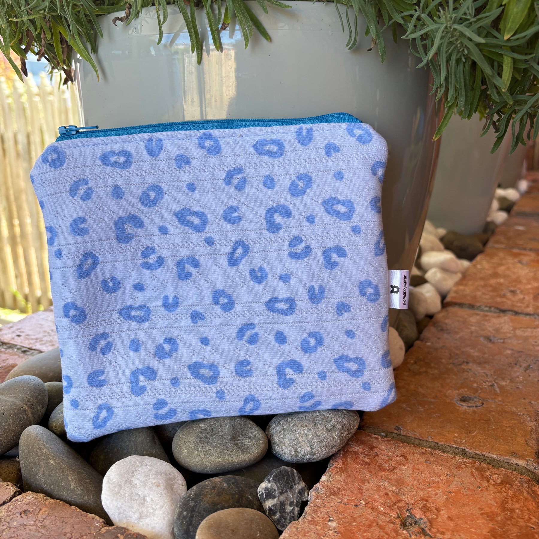 Medium & Large Handmade Fabric Zipper Pouches – Makeup & Travel Organiser