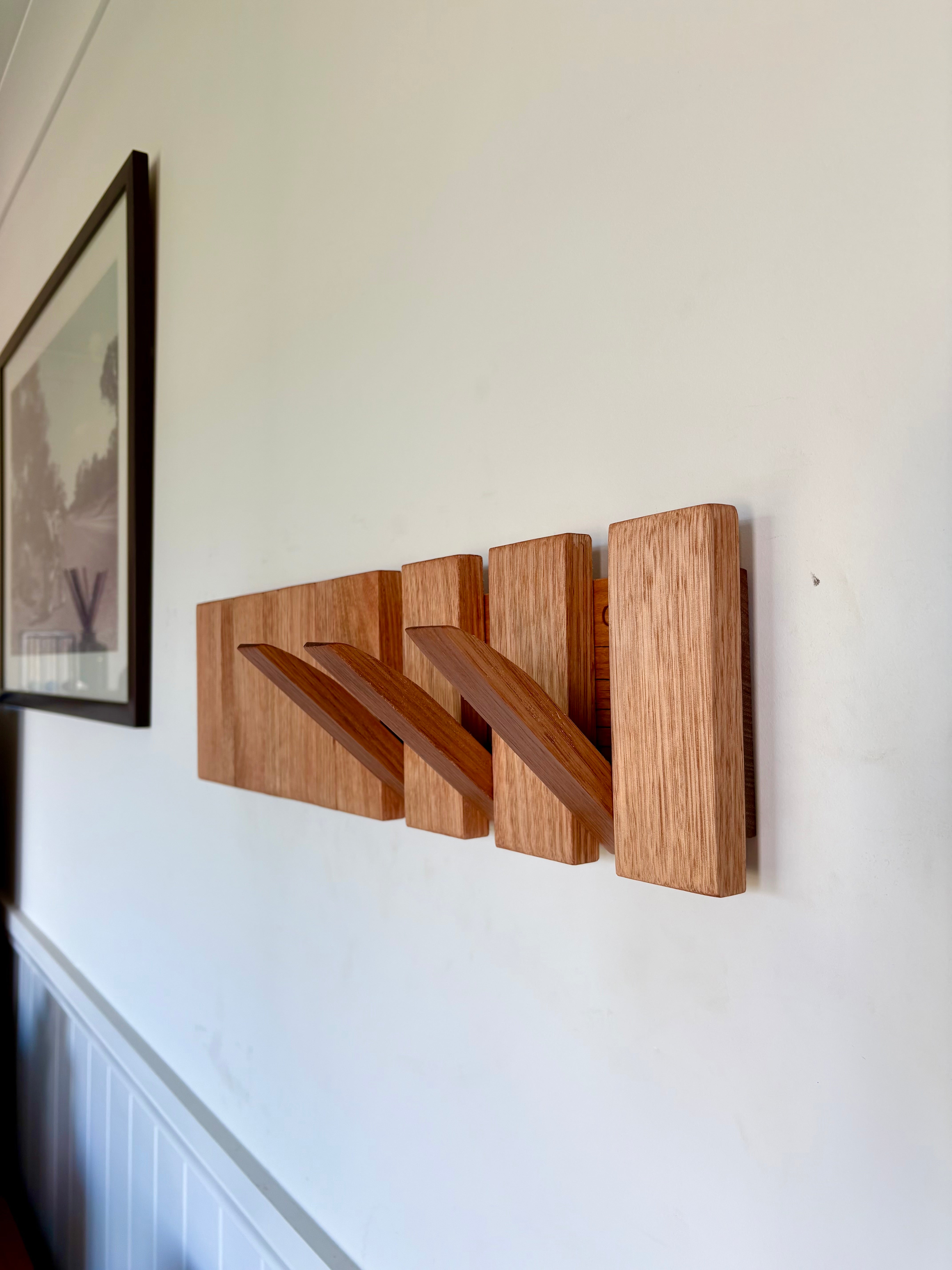 No.4 Tasmanian oak Horizon line coatrack