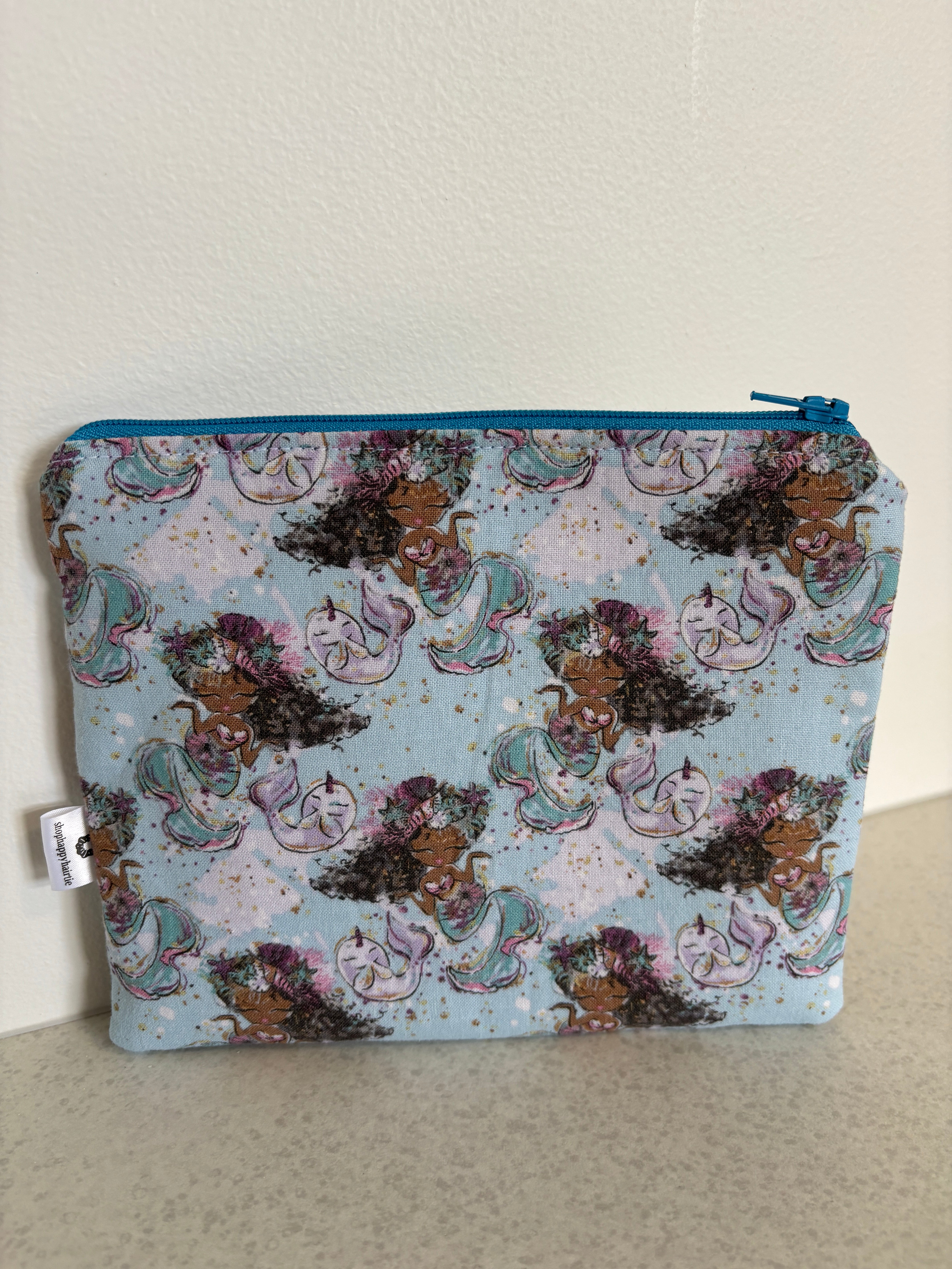 Medium & Large Handmade Fabric Zipper Pouches – Makeup & Travel Organiser