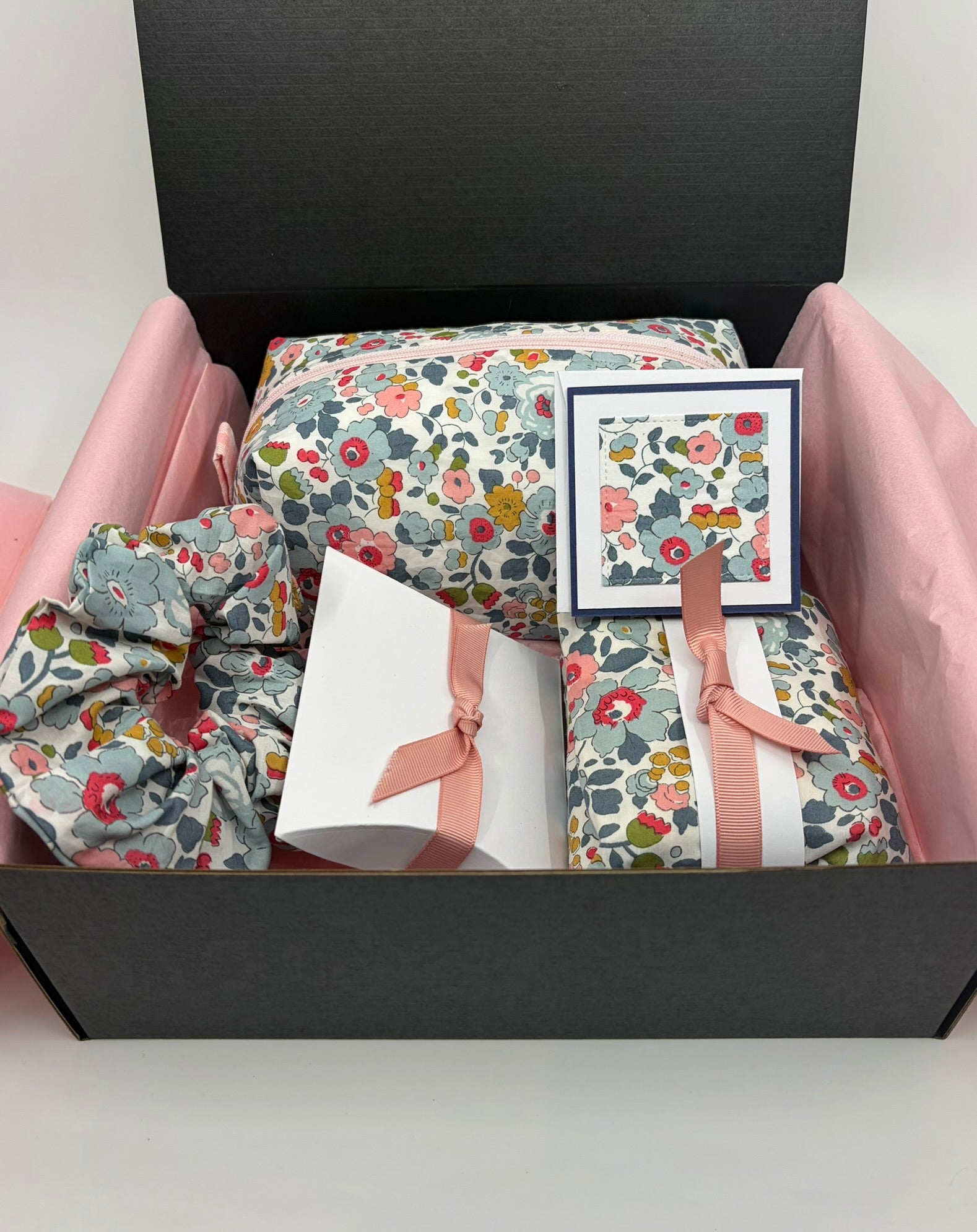 (Copy) Liberty Fabric Luxury Handmade gift box including a zipper pouch, ear rings and scrunchie
