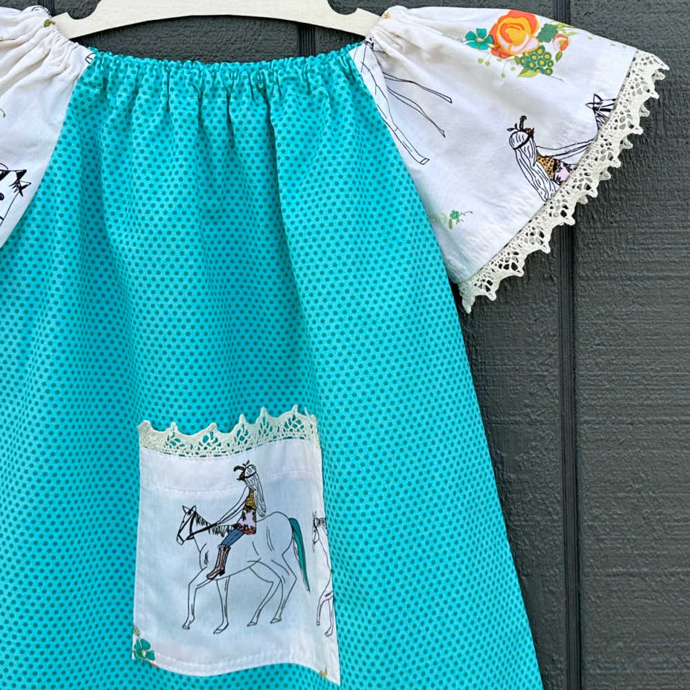 Girls Size 5 Horse Print Flutter Sleeve Dress