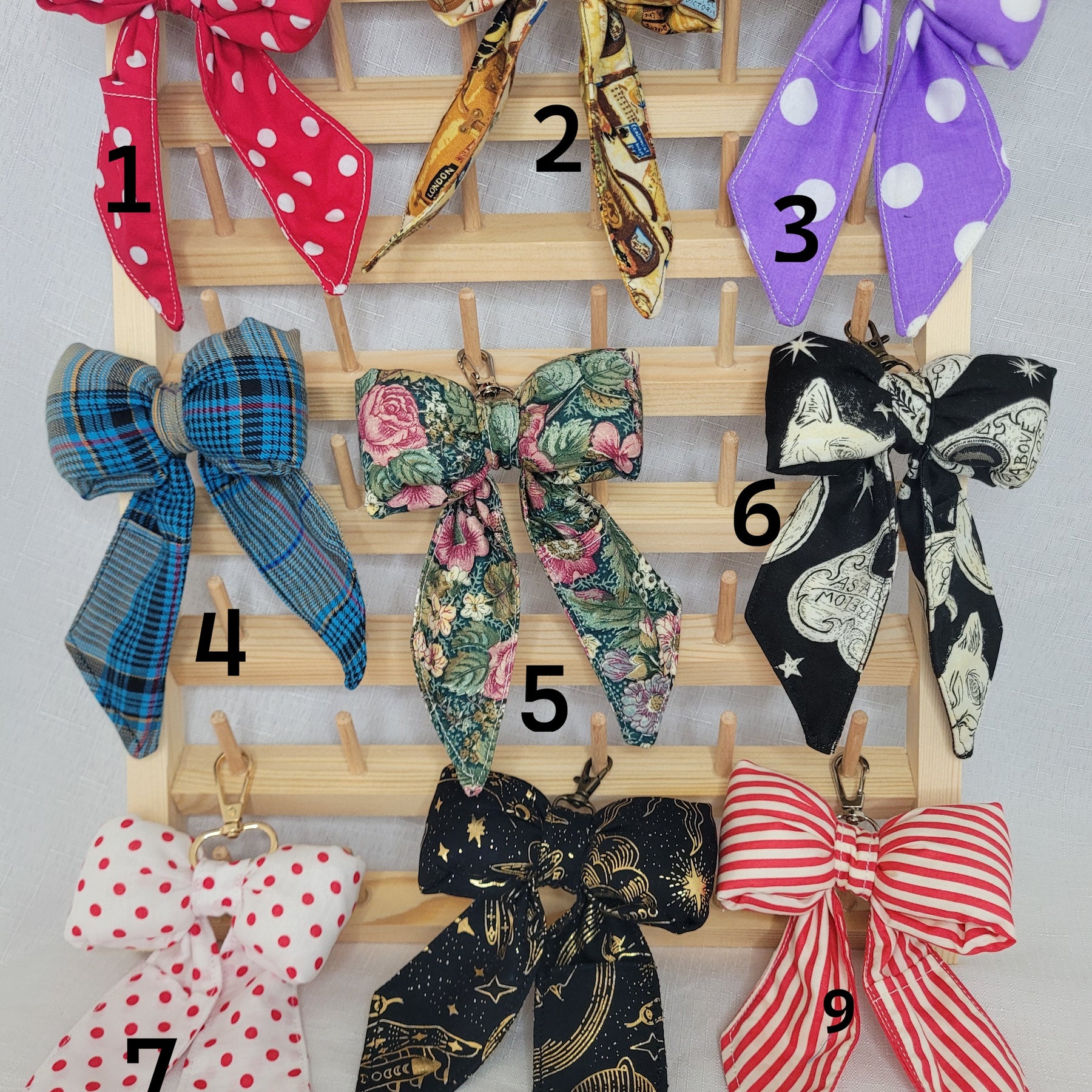 Bow Keyring with pocket