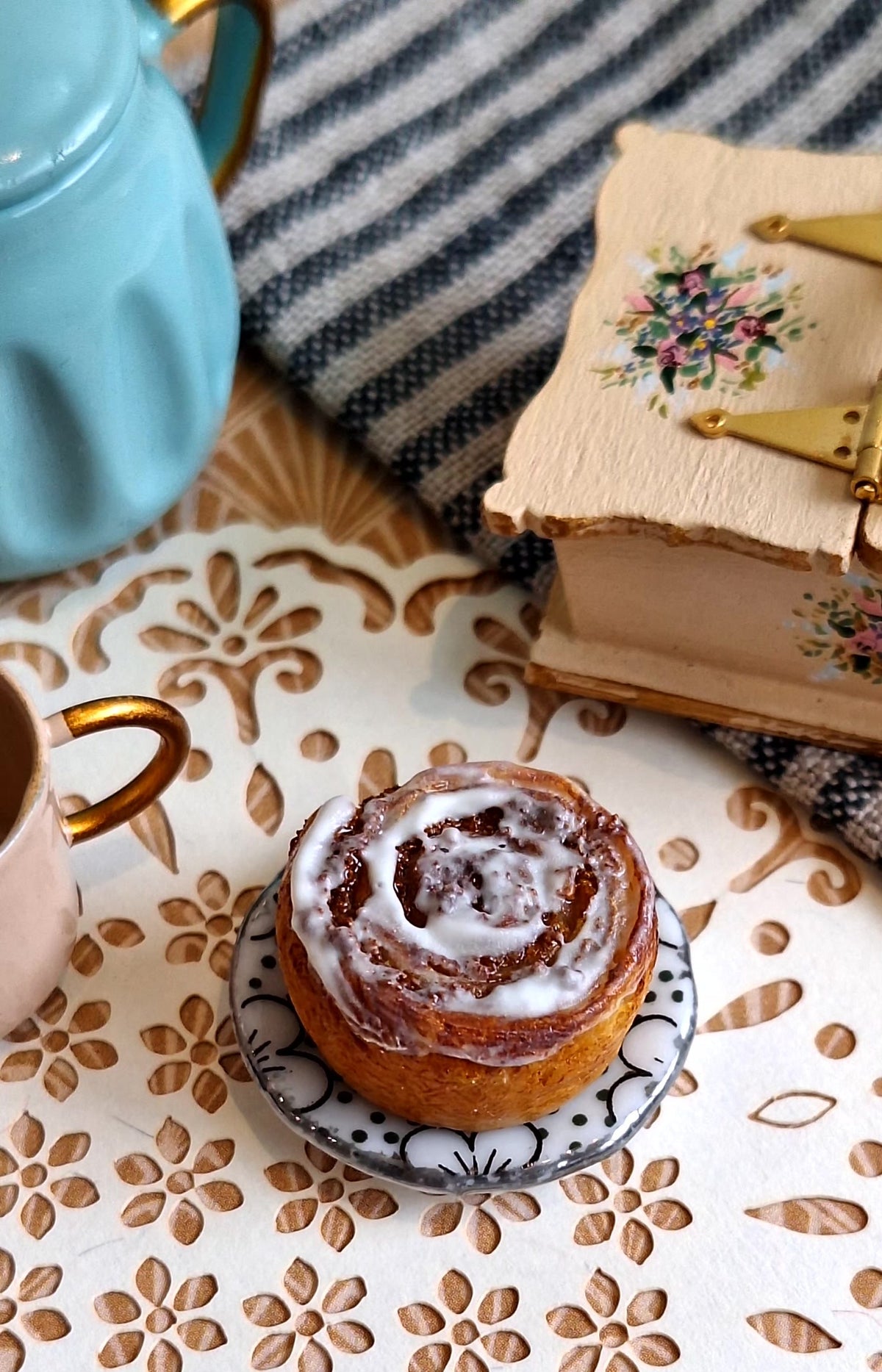 Cinnamon scroll