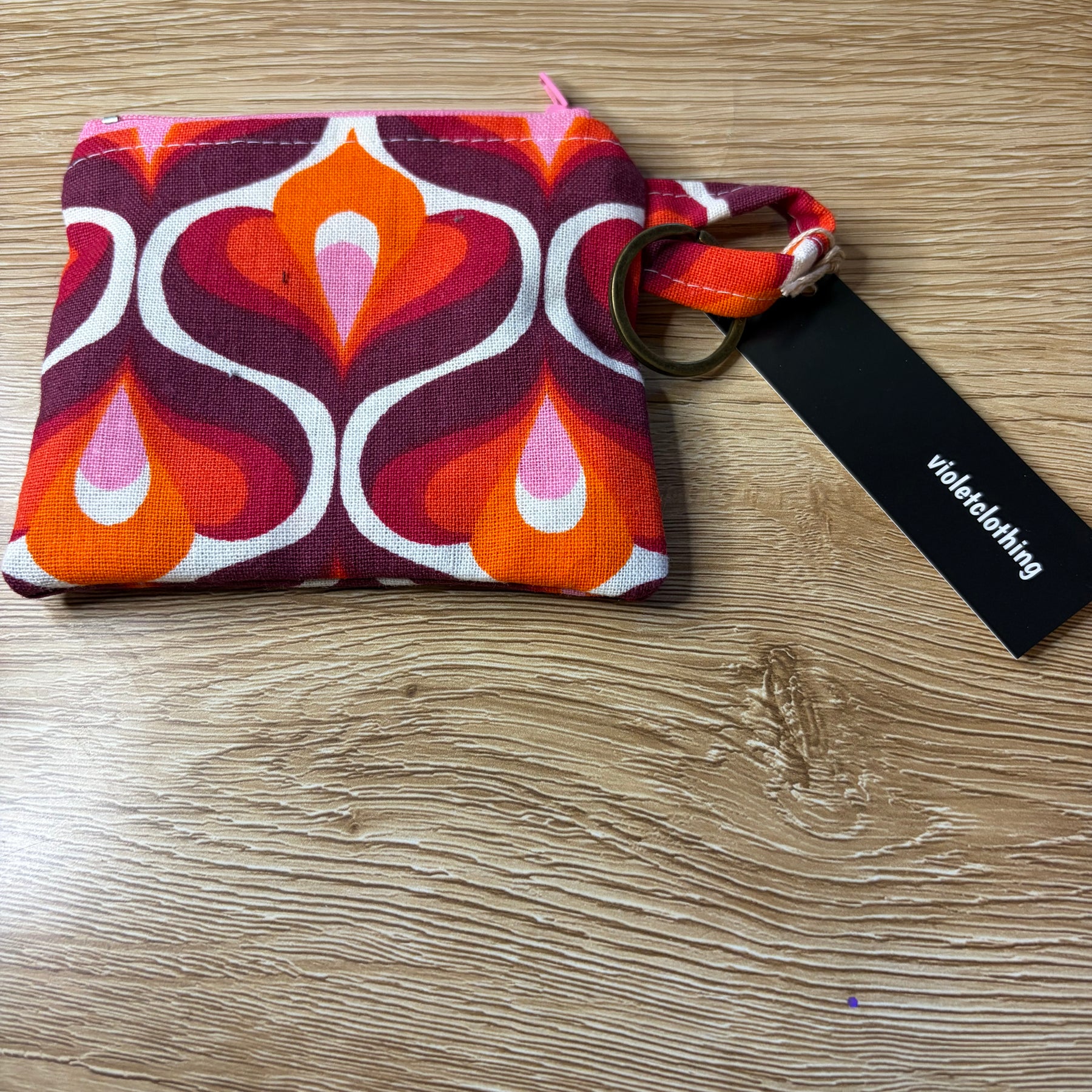 gorgeous white, red and pink vintage fabric lil purse - violetclothing - free postage