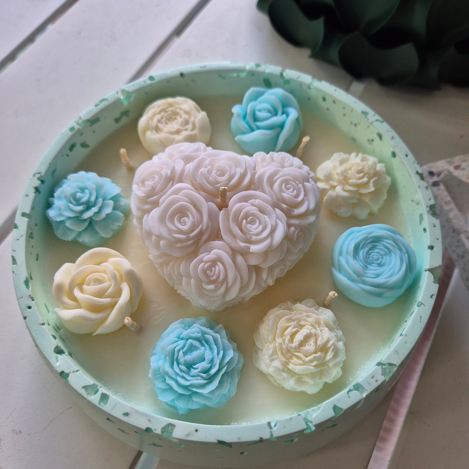Large soy wax concrete bowl candle with white floral heart and roses