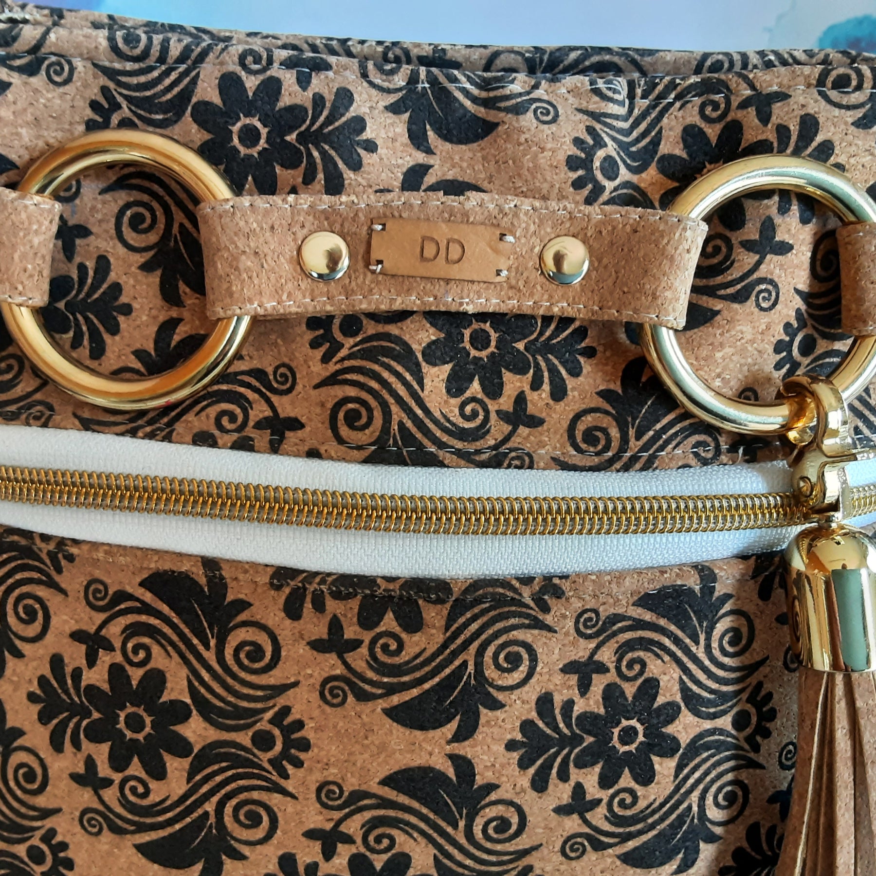Cork crossbody bag with O-ring & Tassel