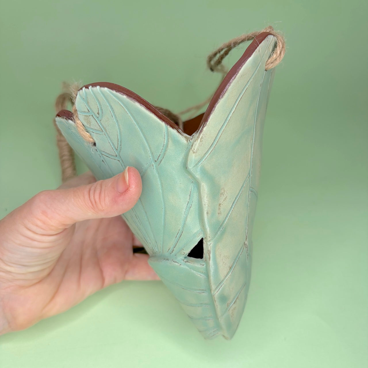 Ceramic hanging cone orchid pot - leaf design