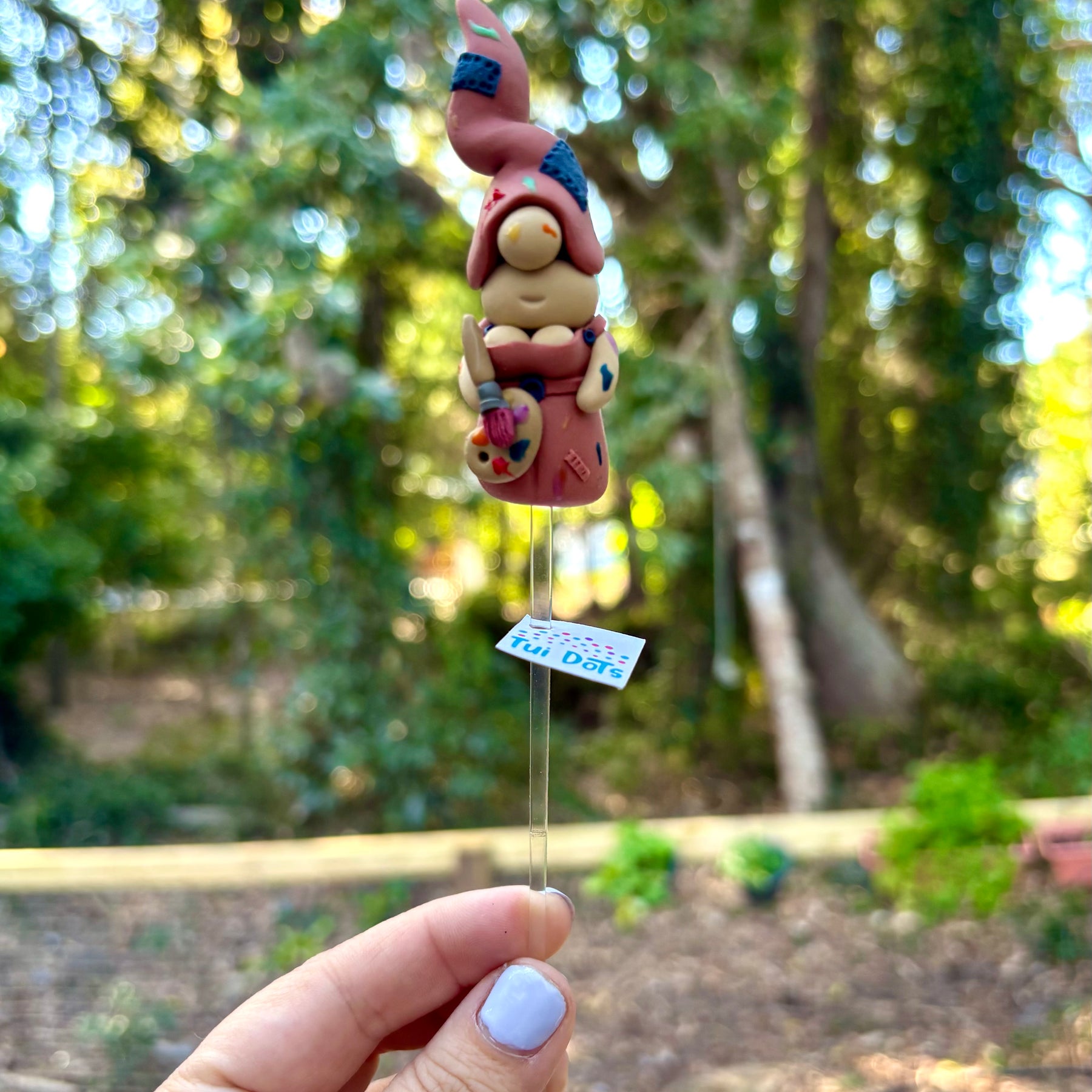 Tiny Gnome - Artist (female)
