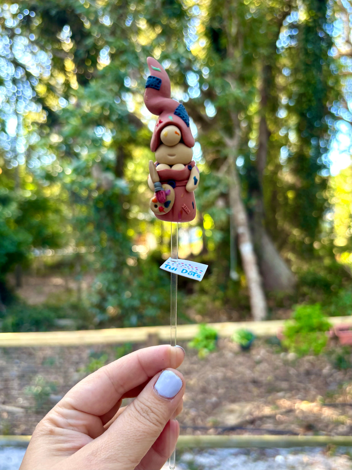 Tiny Gnome - Artist (female)