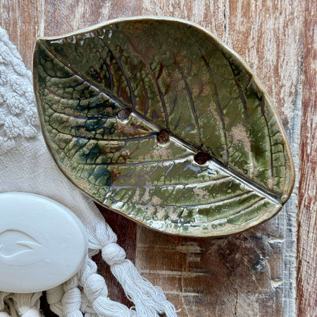 Handmade Hydrangea Leaf Soap Dish | Ceramic