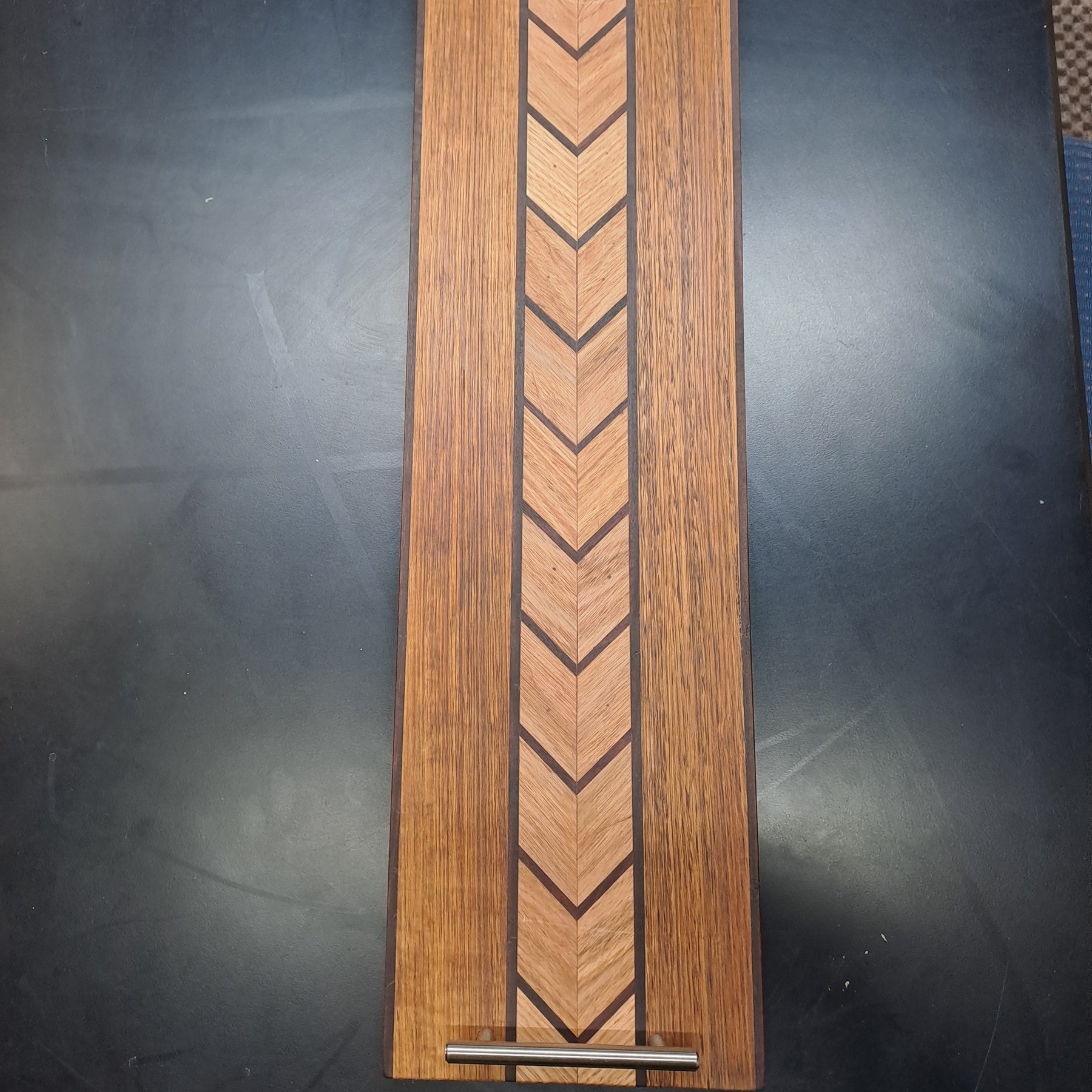 Chevron platter