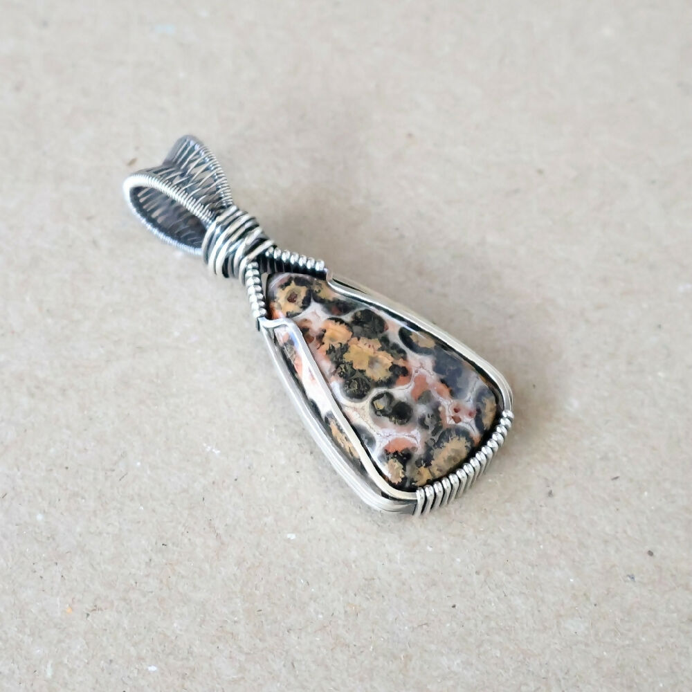 PJS06203_04_LeopardskinJasperPendant