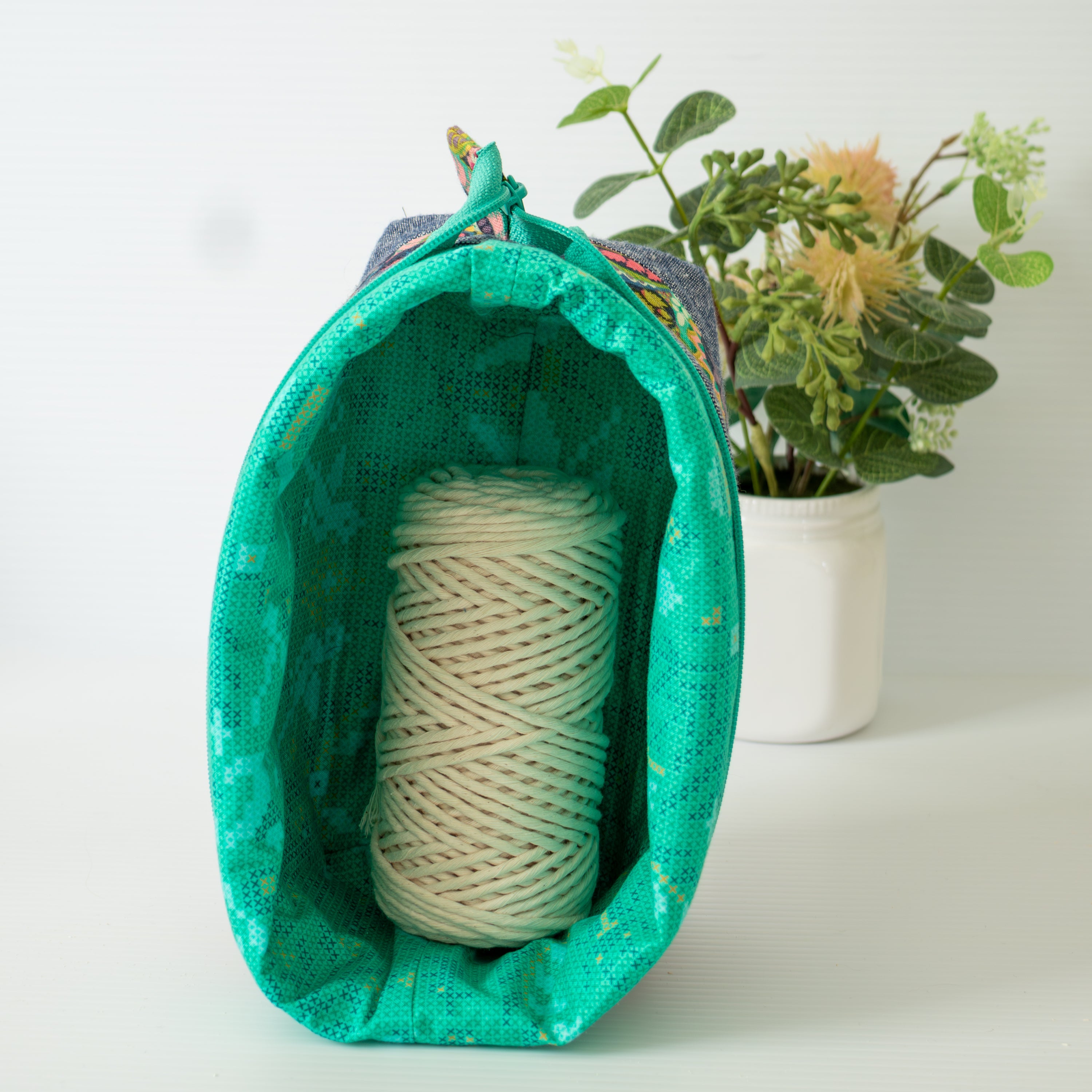 Solstice Large Open Wide Zip Pouch