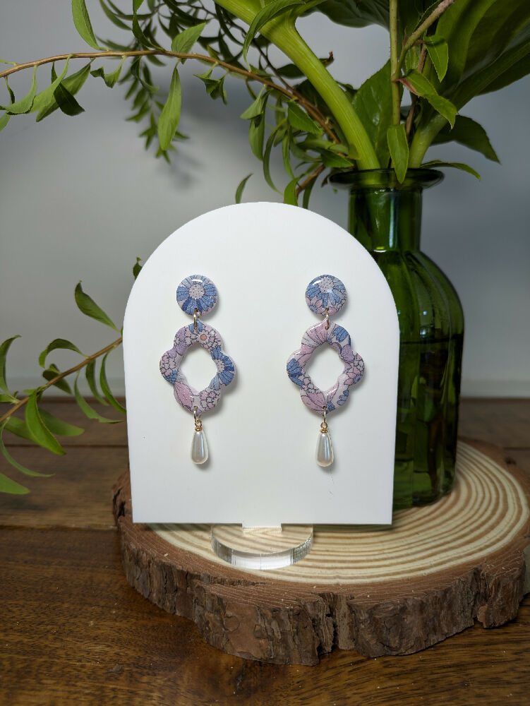 Blue flower earrings with faux pearl drop