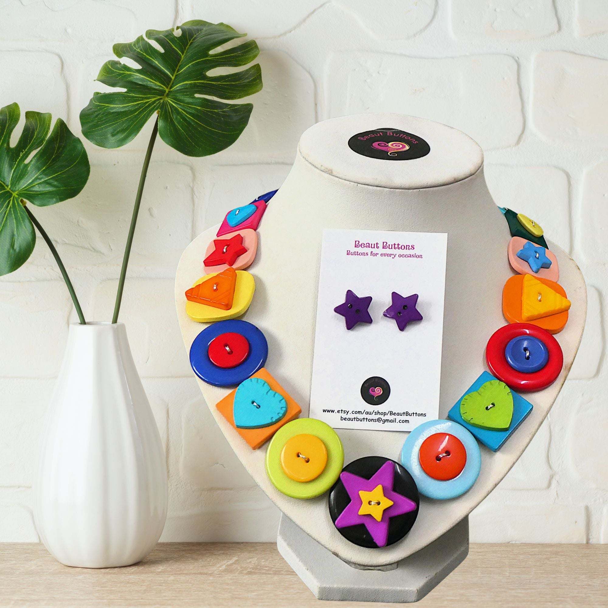 Button necklace and earrings - Shape Fun
