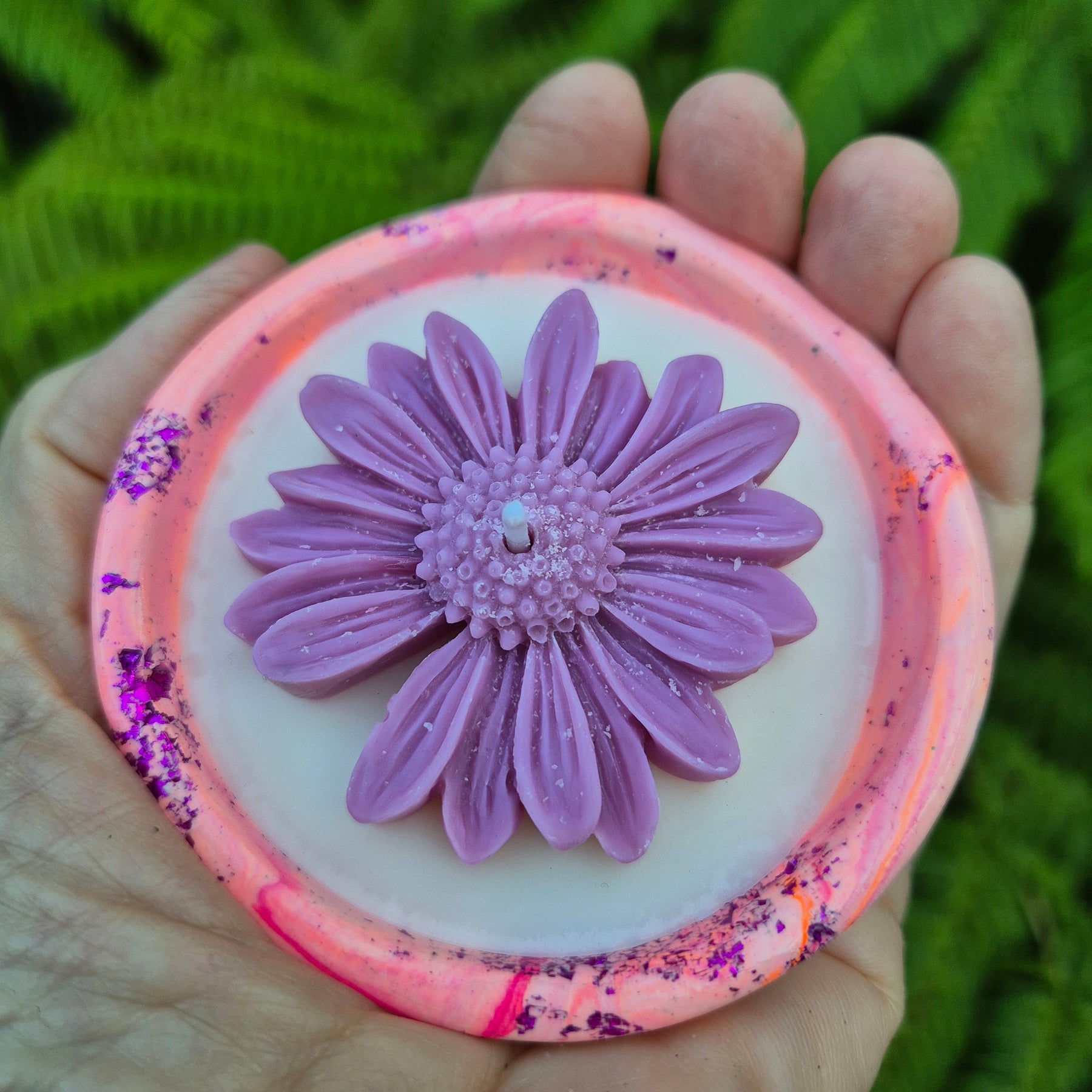 Concrete organic shaped bowl candle with gardenia and rose