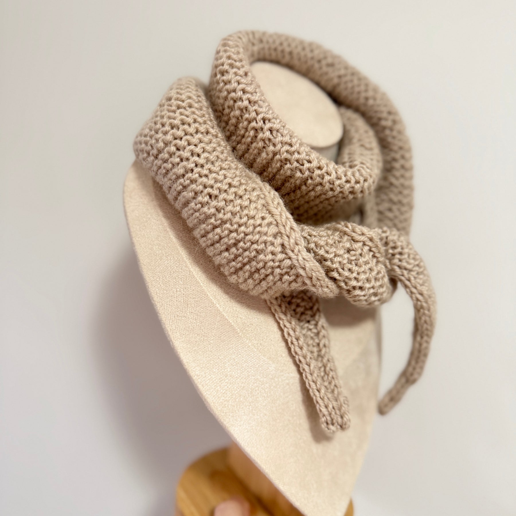Knit sophie scarf in light beige