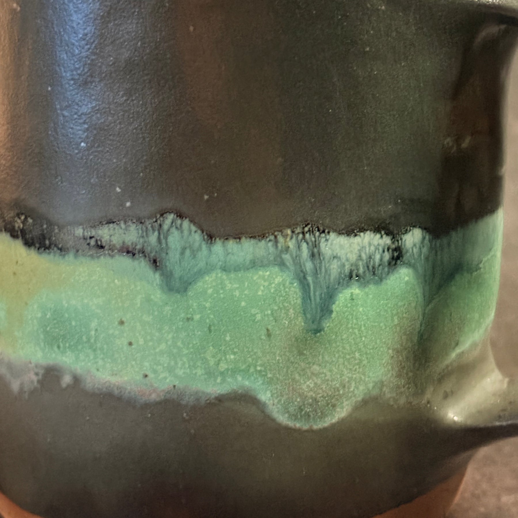 Handmade Designer Ceramic Stoneware Mug with Handle (Approx 330ml or 11oz)