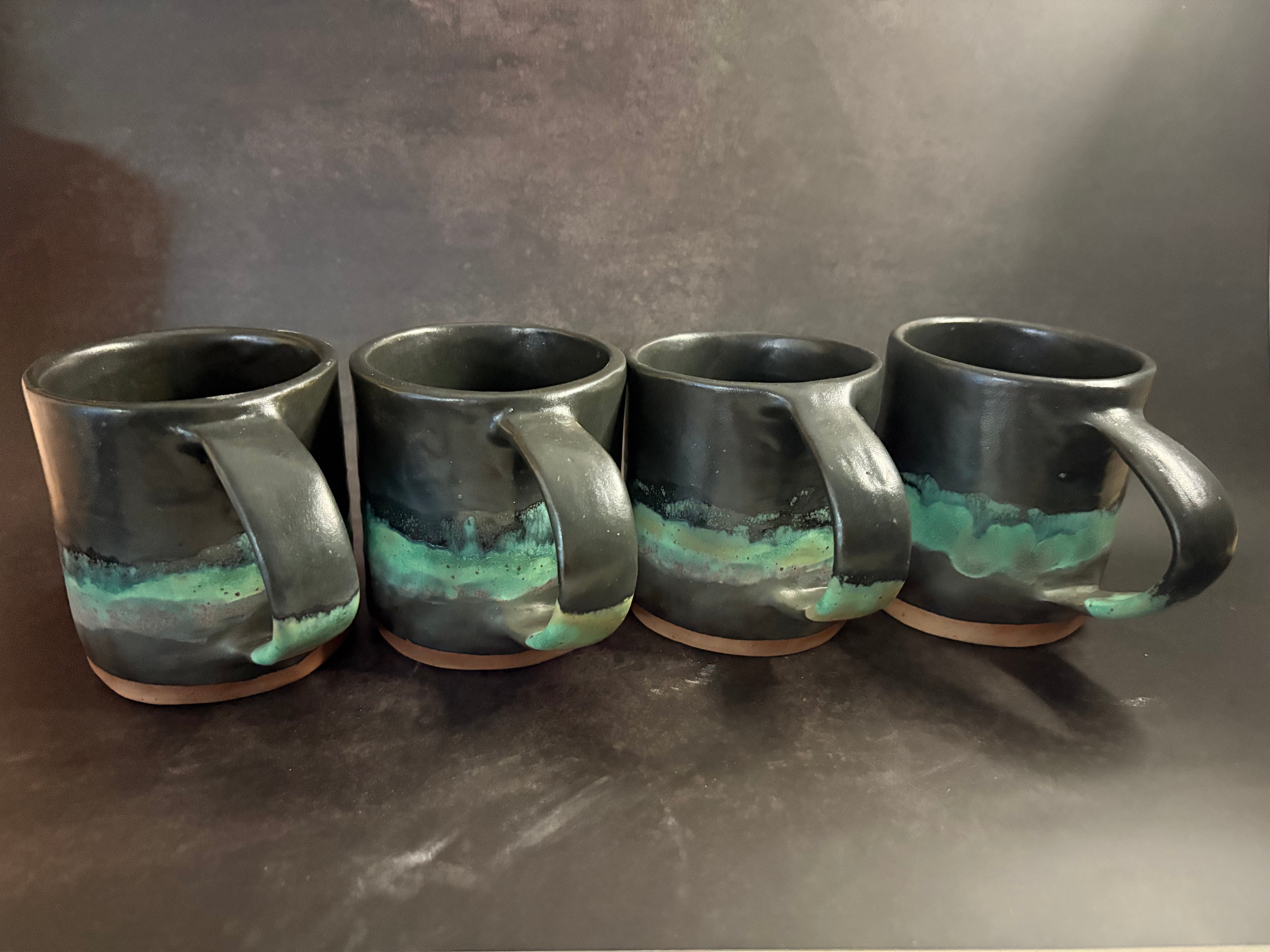 Handmade Designer Ceramic Stoneware Mug with Handle (Approx 330ml or 11oz)