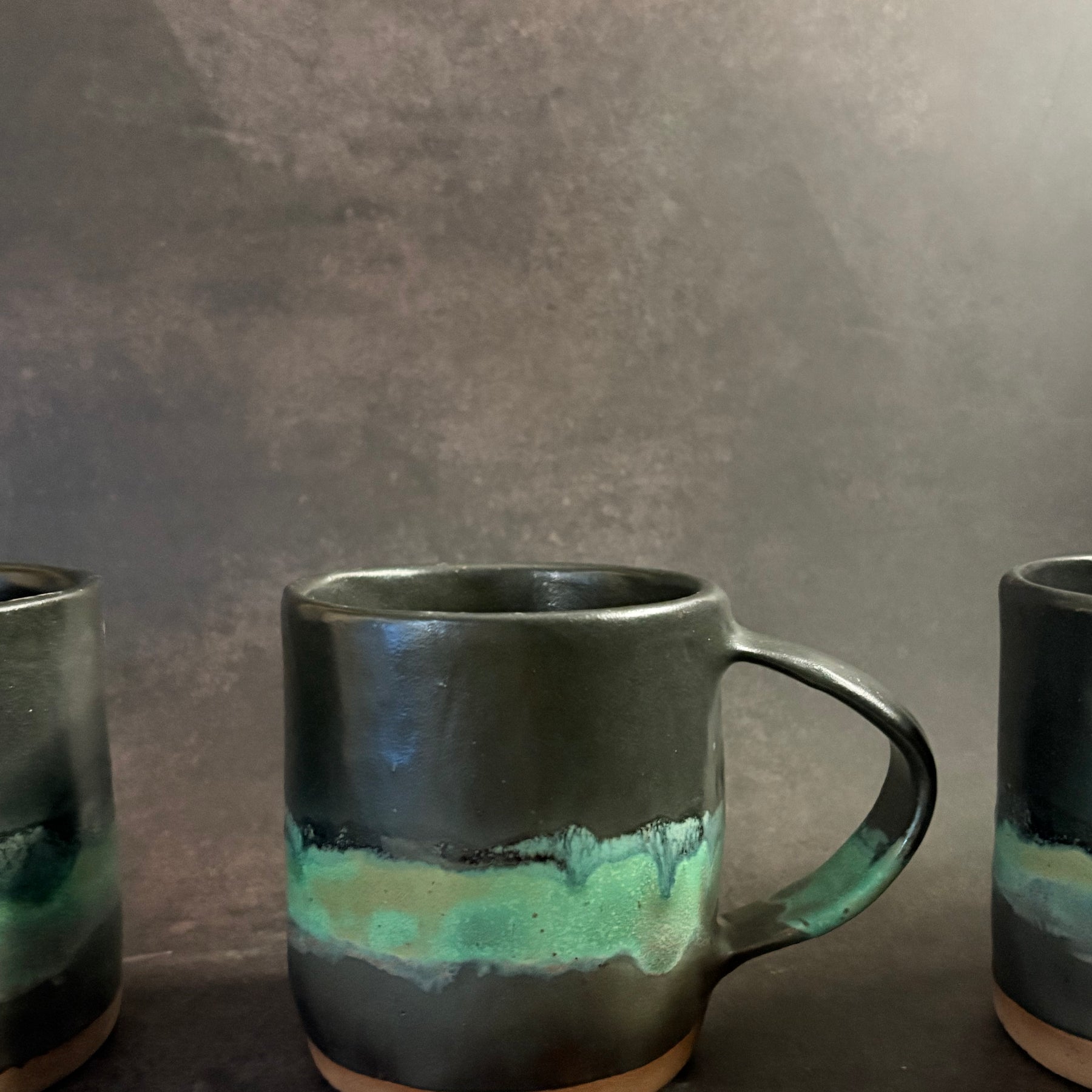 Handmade Designer Ceramic Stoneware Mug with Handle (Approx 330ml or 11oz)