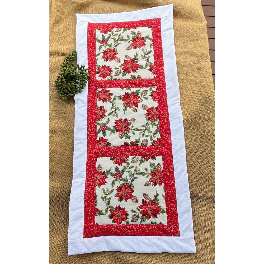 Christmas table runner | Reversible | Pointsettias