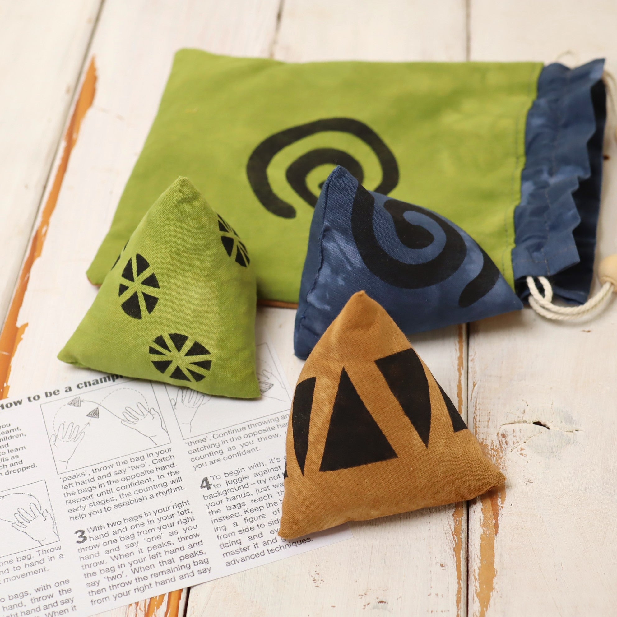 4 Piece Juggling Set, Juggling Bags, Juggling Beanbags, HandWarmers