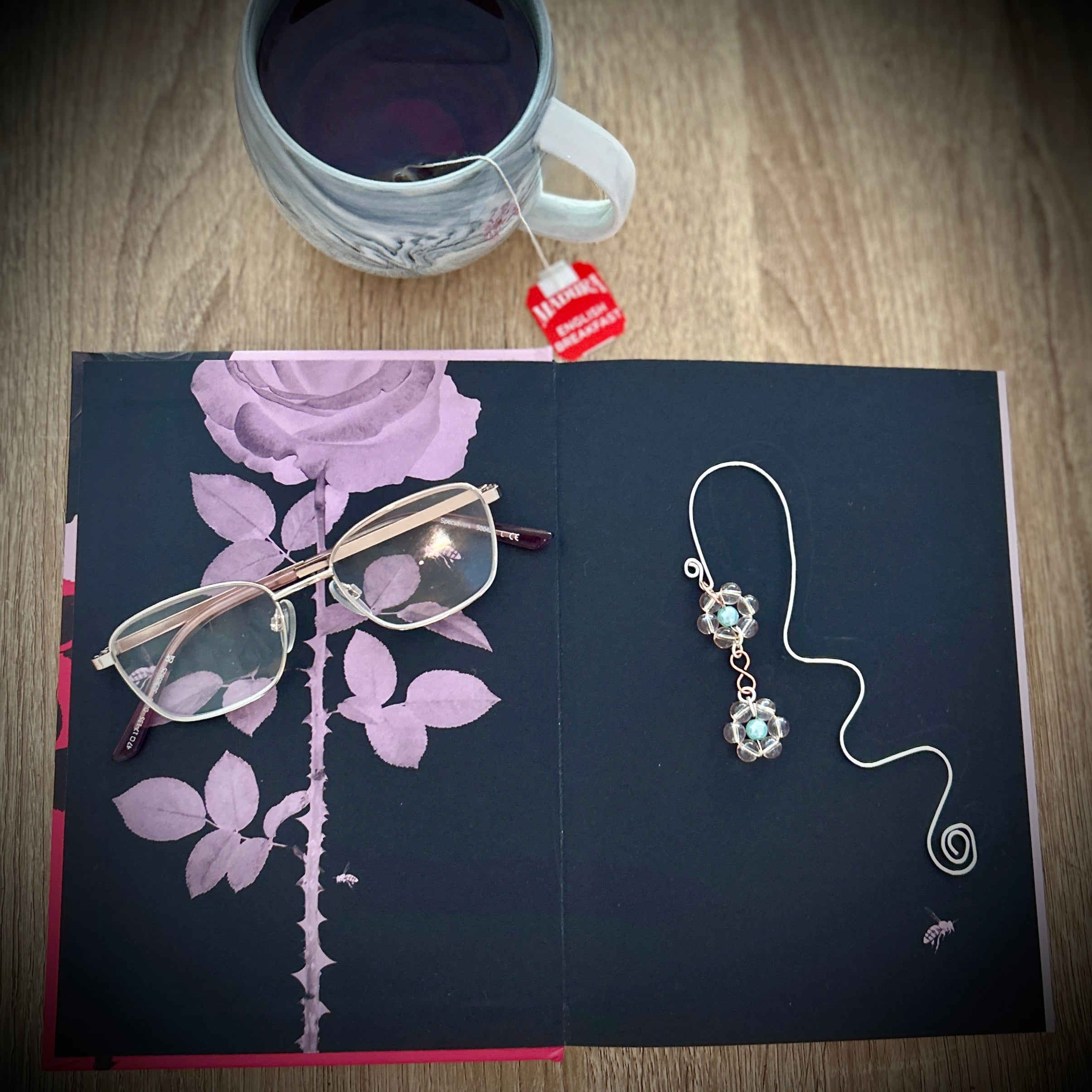 Daisy Bookmark . Silver Plated Copper Wire . Book Lover