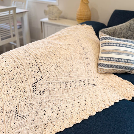#035 Medium Size Blanket in Natural Colour