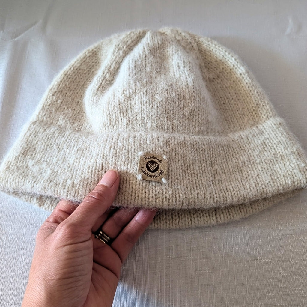 Alpaca/ Cashmere/ Merino and Silk/ Mohair Beanie. Size large.