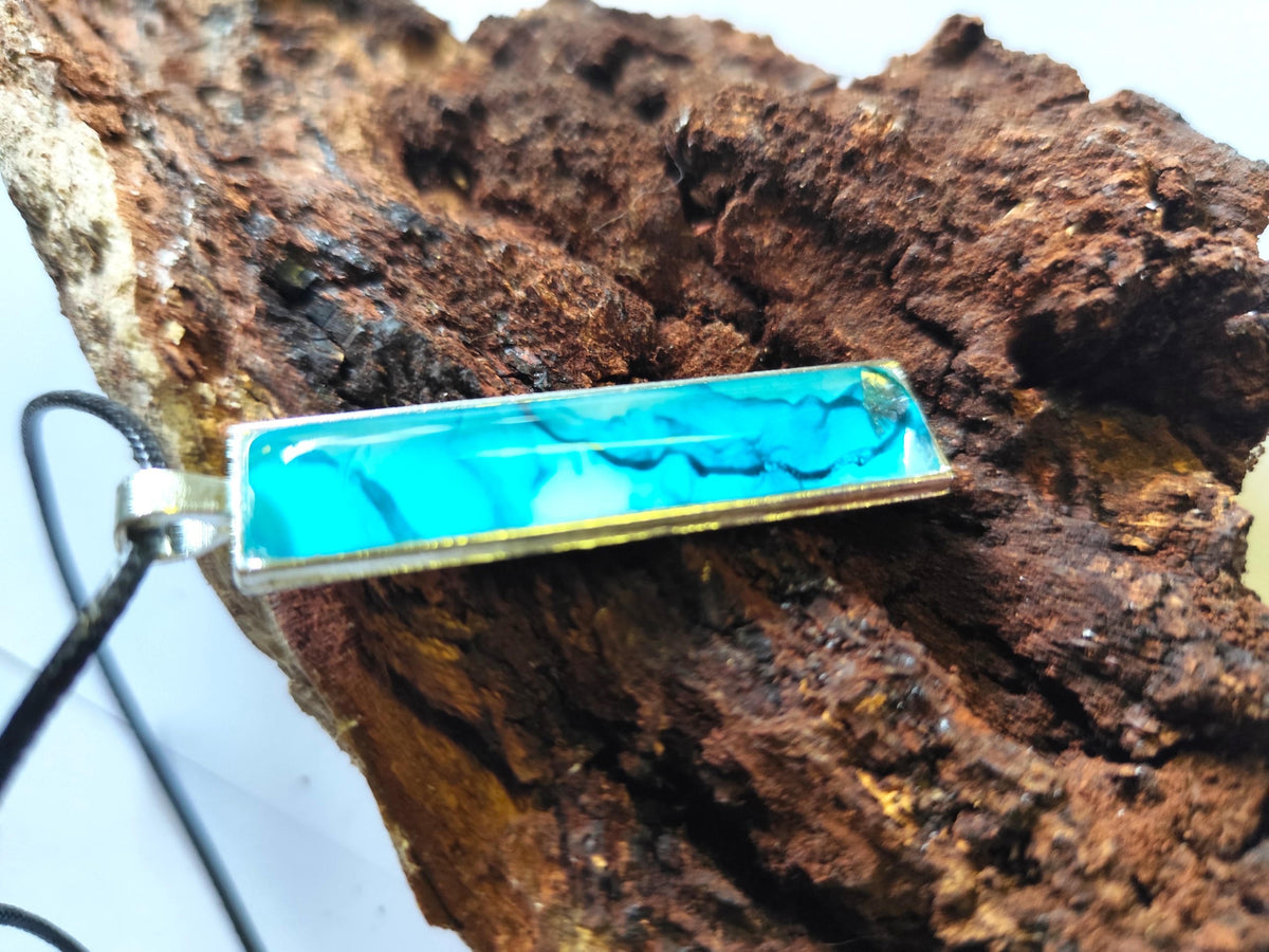 Teal Alcohol Ink Pendant Necklace – Wearable Art