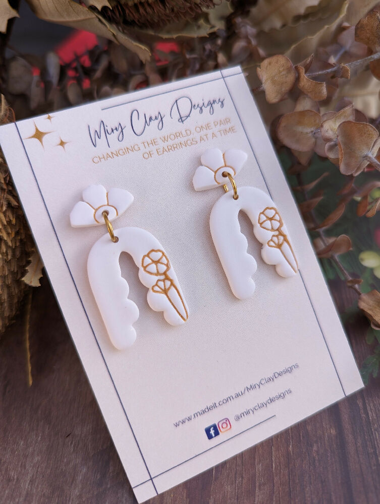 Poppy white dangles