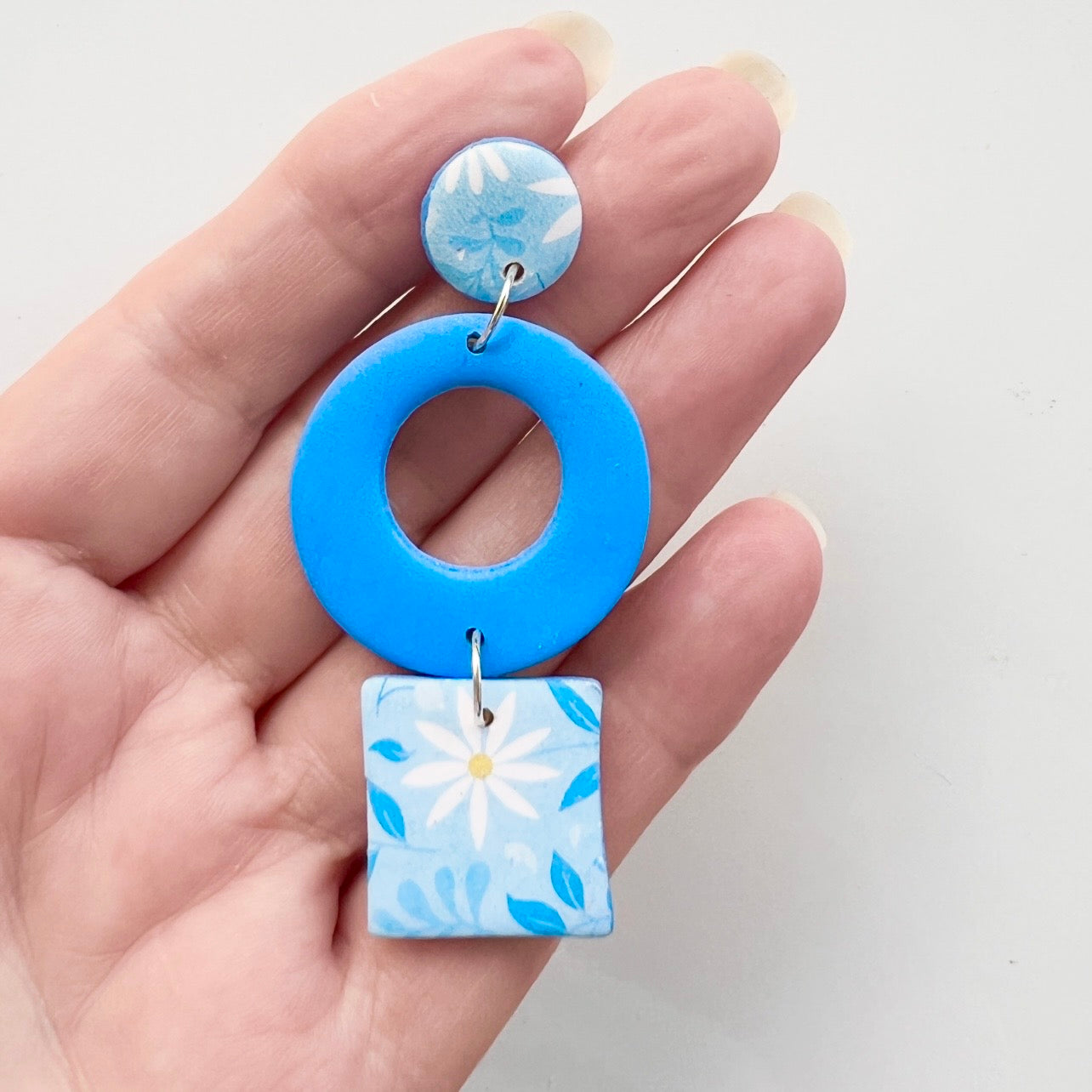 Earrings~Polymer Clay ~ Blue Dangles~Daisies