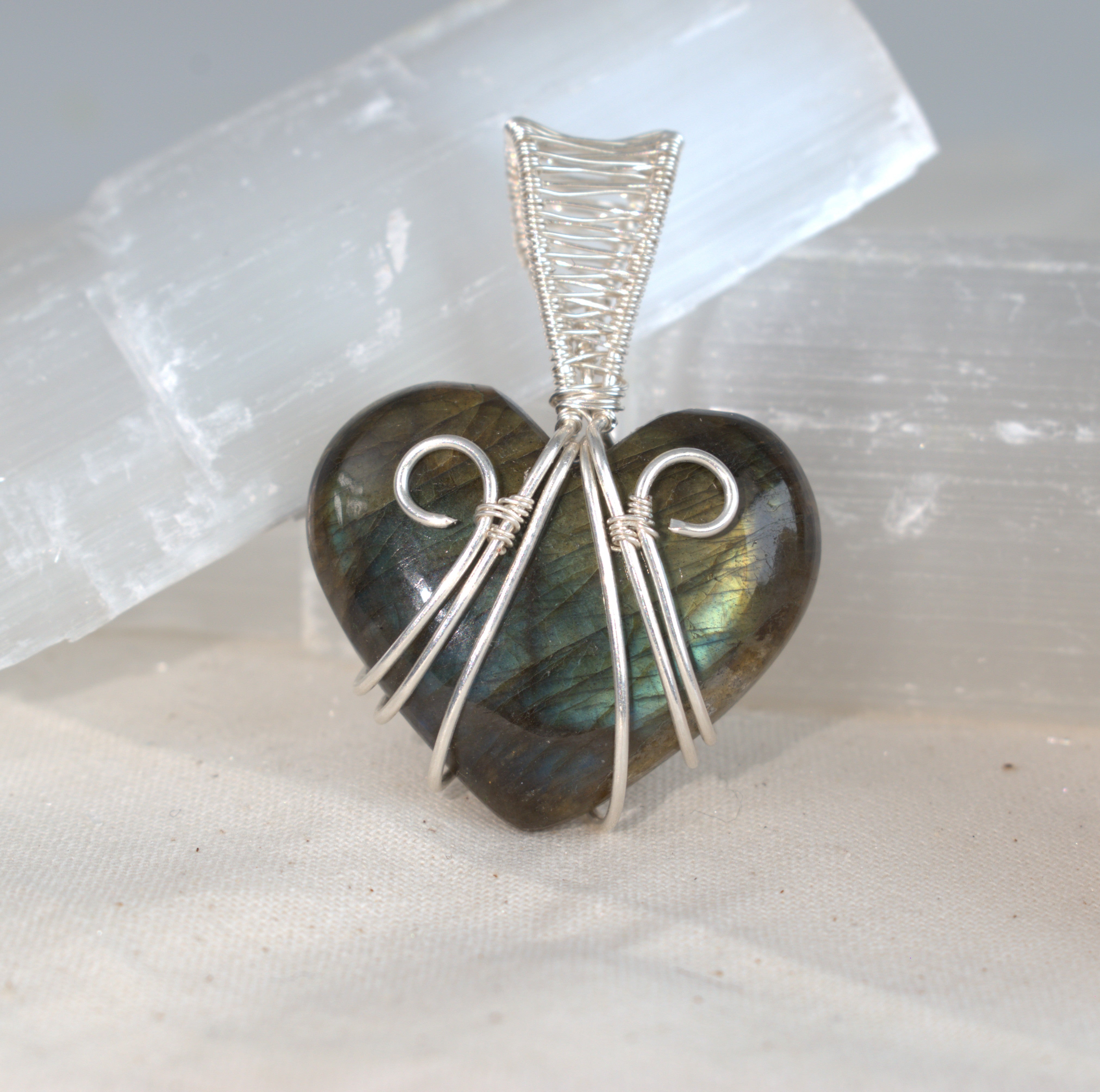 Heart of Midnight - Labradorite Pendant in Silver