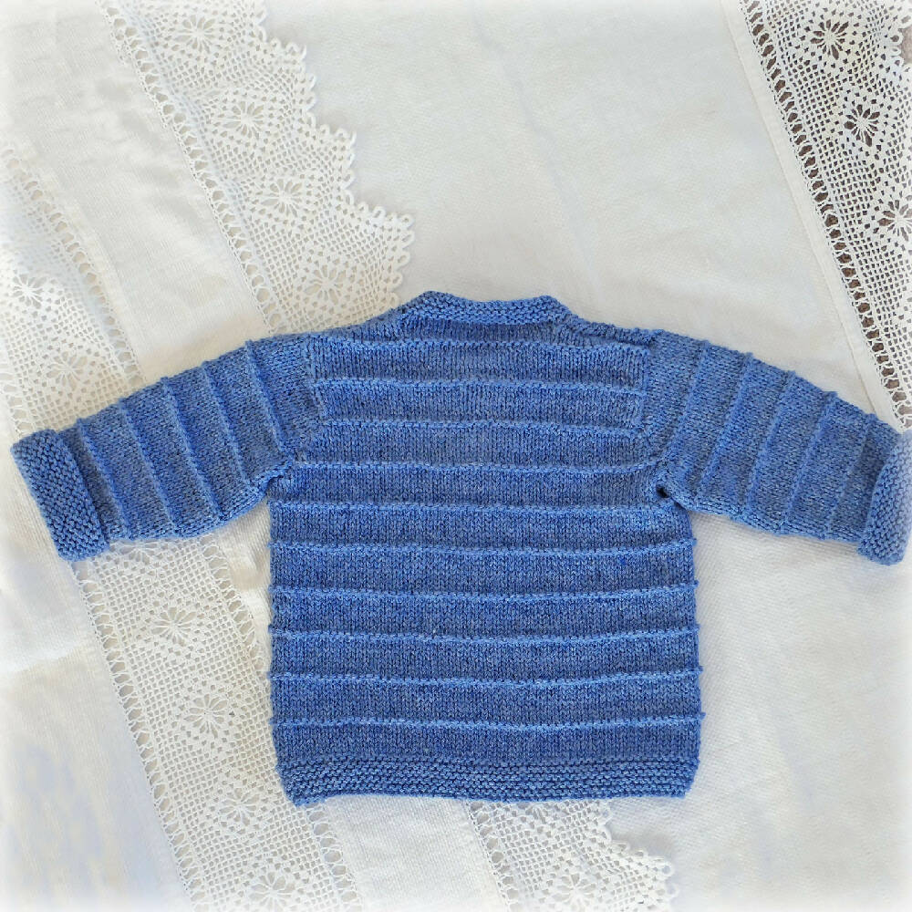 Classic jumper/pullover. Size 1-2. Blue or bronze. Unisex.