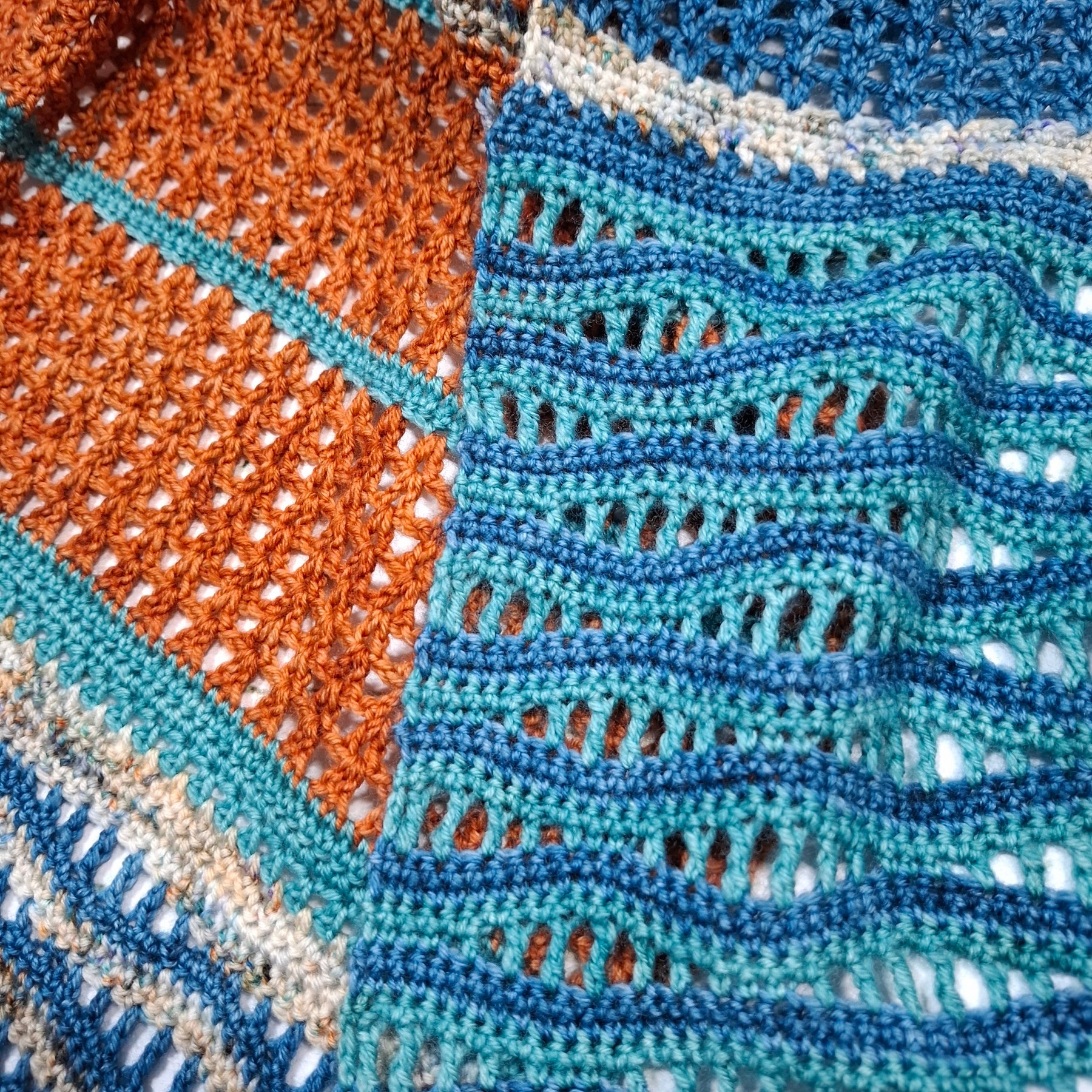 Lato Shawl