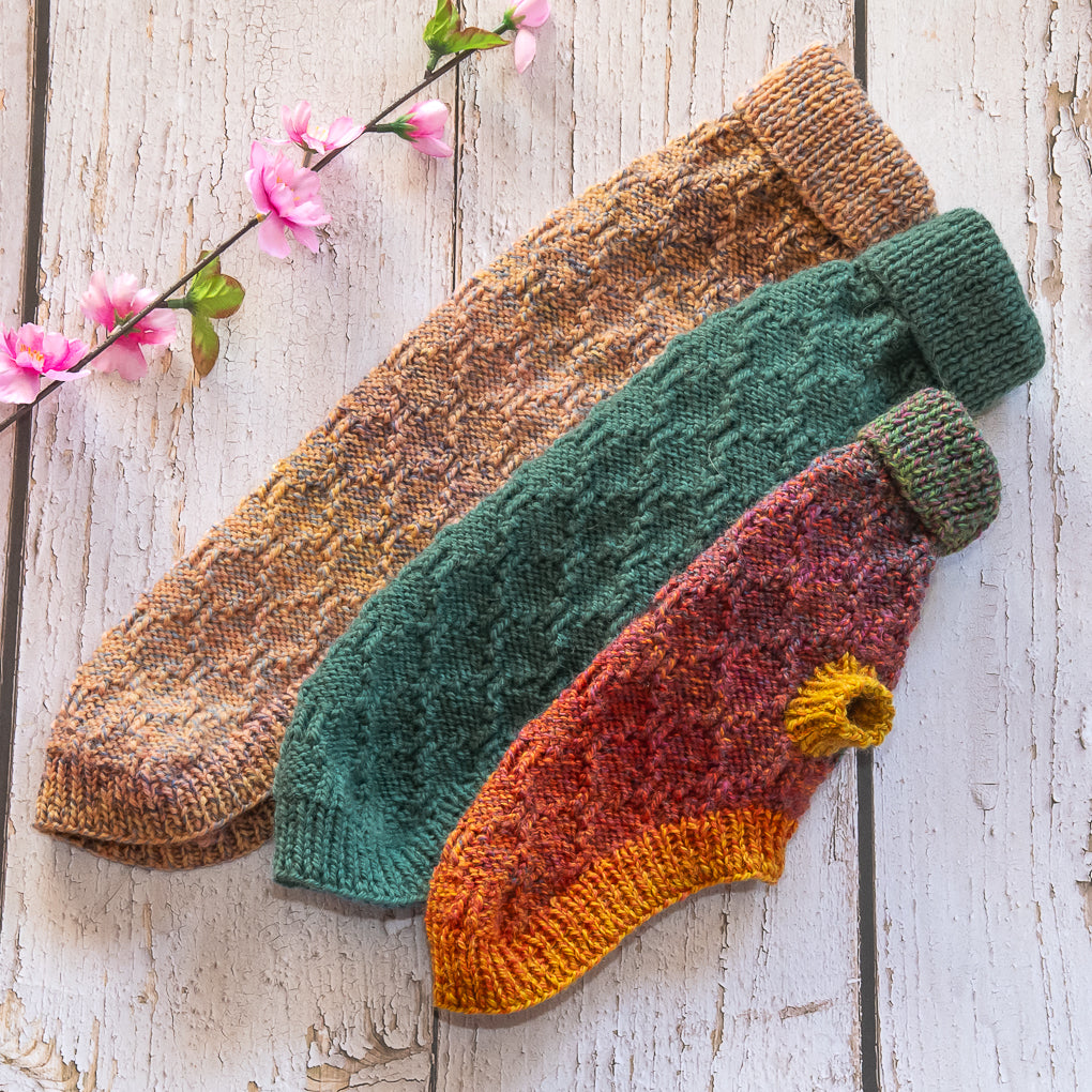 Pet Jumpers - 100% wool, hand knitted dog or cat jumpers - Diamond Pattern