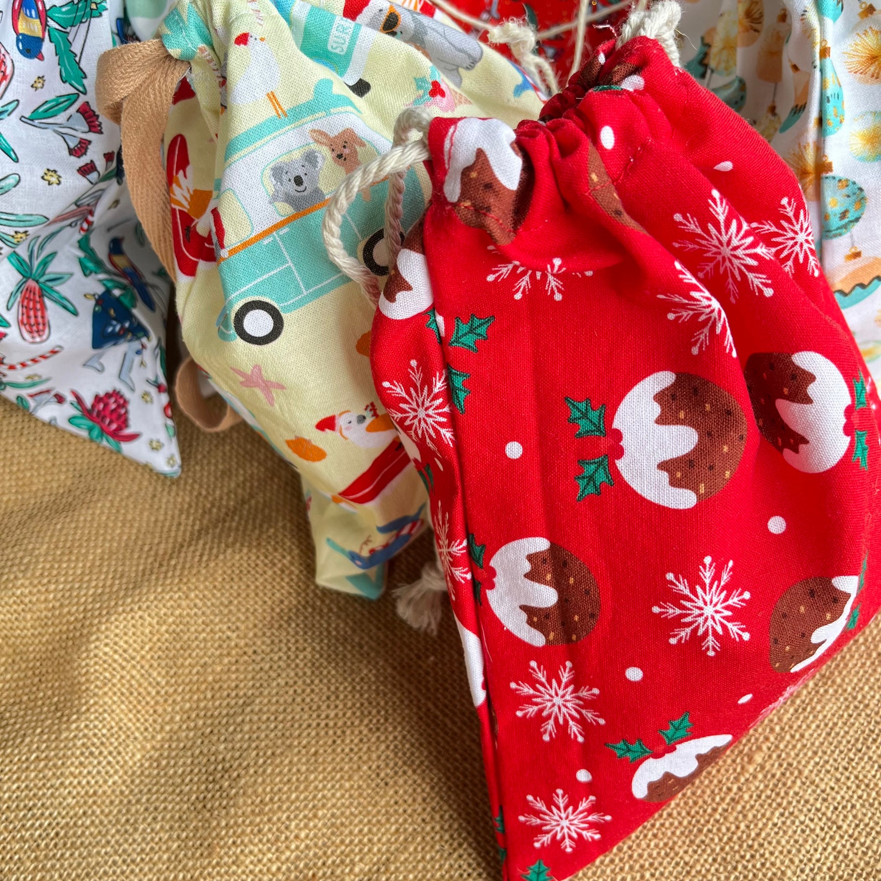 Handmade fabric gift bags | Christmas | sustainable | reusuable