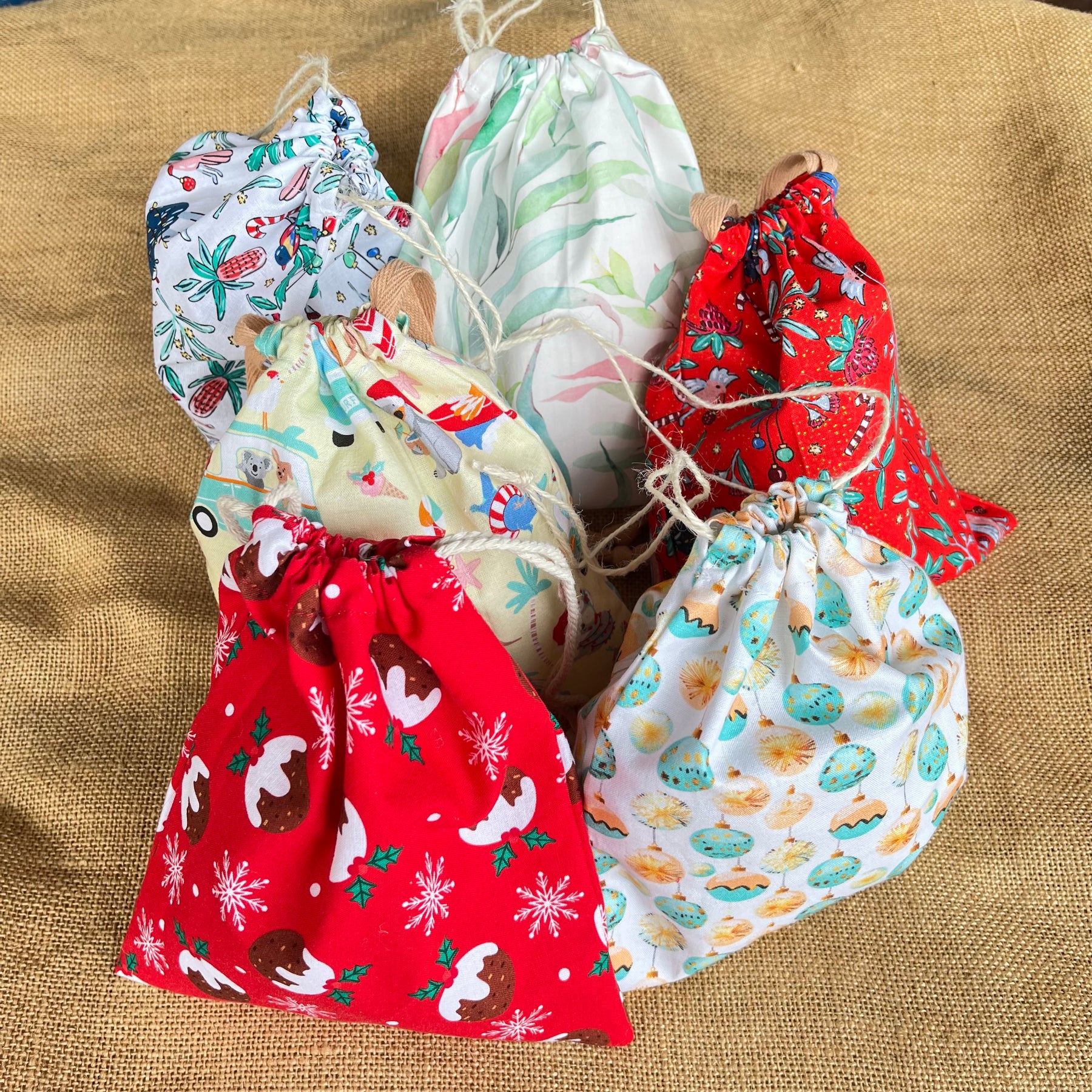 Handmade fabric gift bags | Christmas | sustainable | reusuable