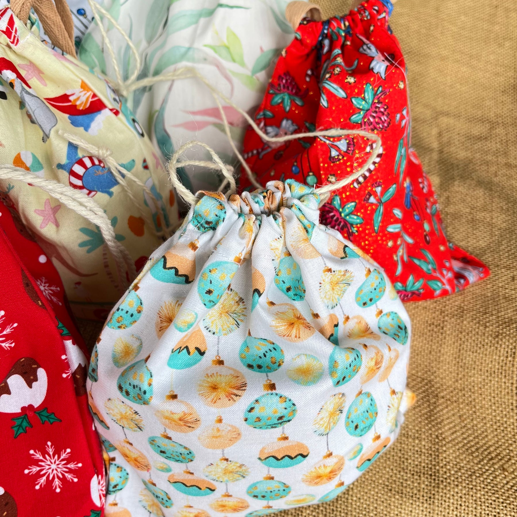 Handmade fabric gift bags | Christmas | sustainable | reusuable
