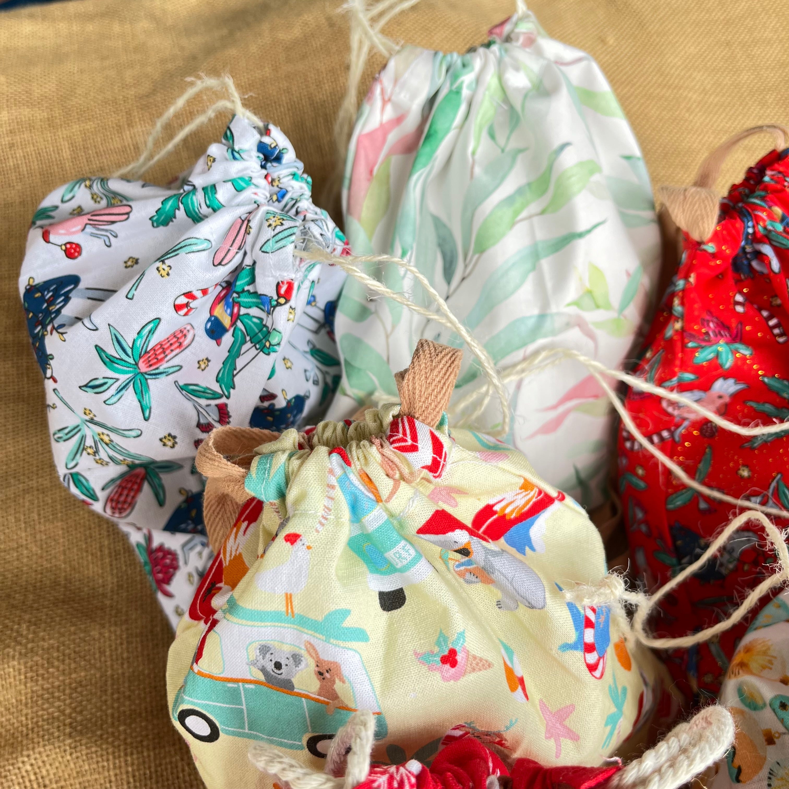 Handmade fabric gift bags | Christmas | sustainable | reusuable