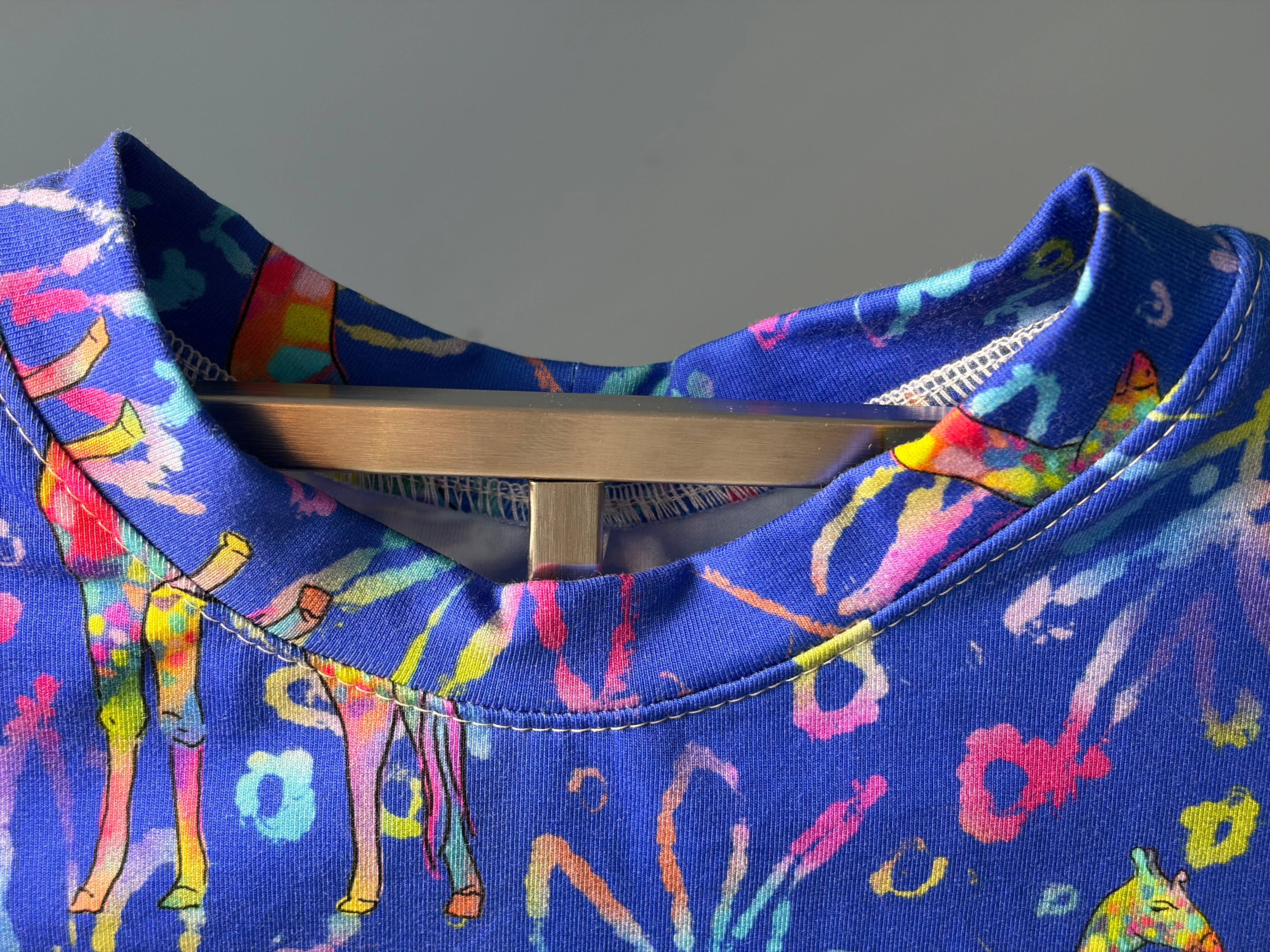 EOFY SALE RAINBOW GIRAFFE TEE SHIRT 2-3 Yrs