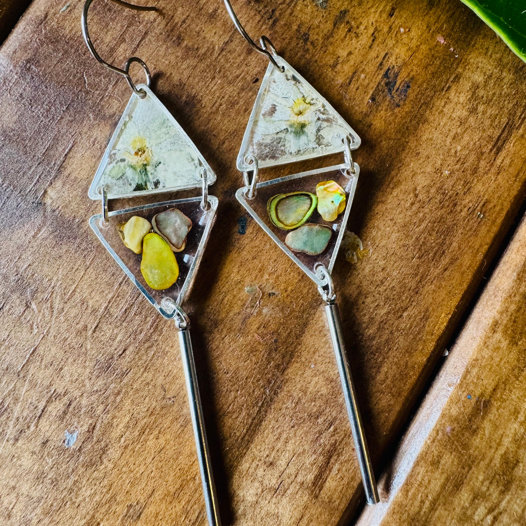 Double triangle cowrie shell and pressed flower resin earrings