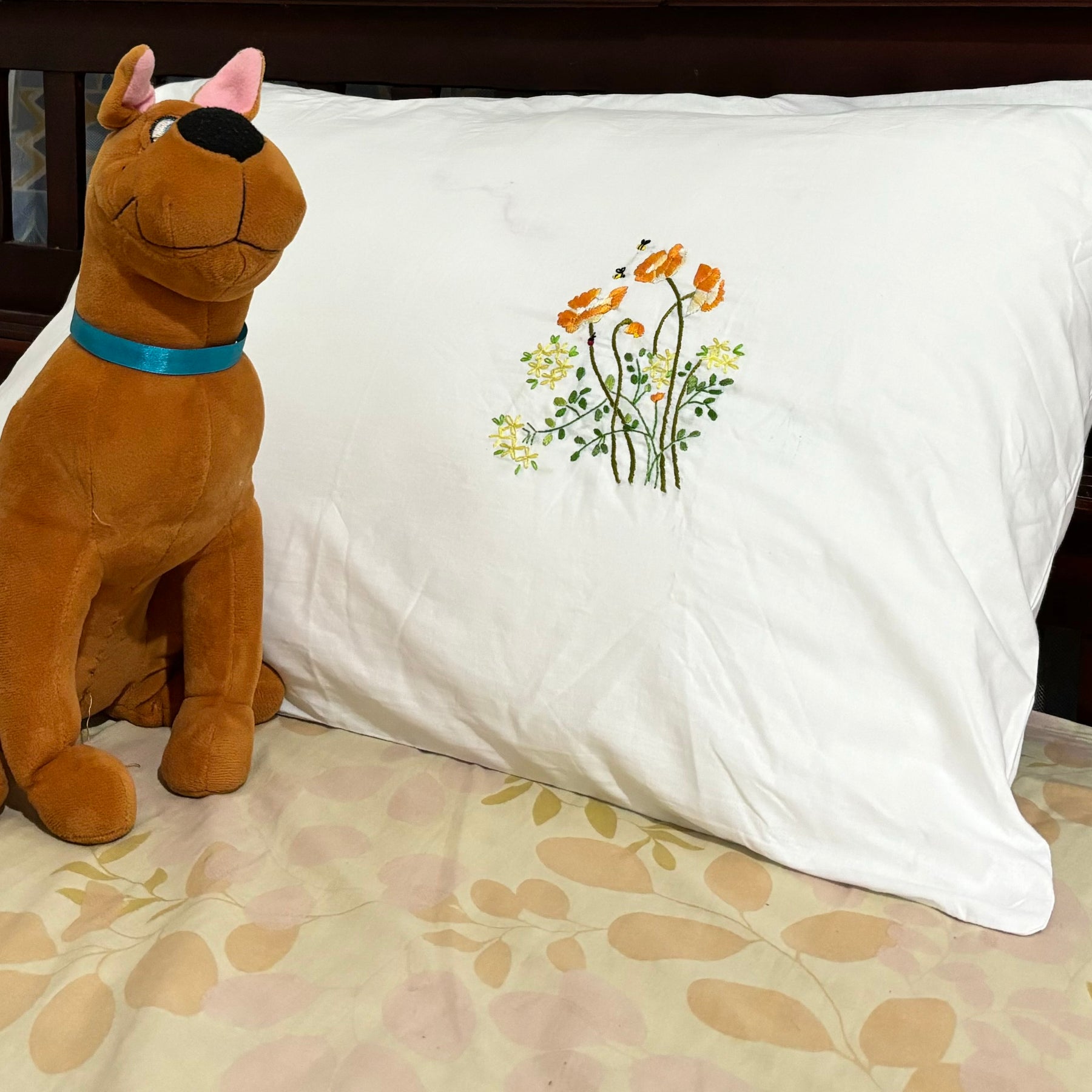 Set of 2 Hand Embroidered Floral Pillow Case/Cushion Cover
