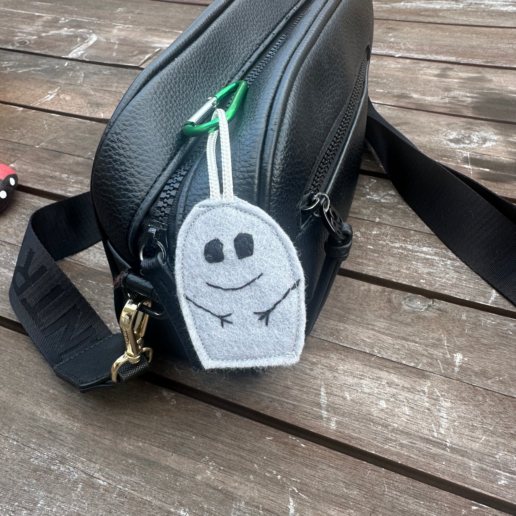 Doogle (Hob) Hobart graffiti guy felt bag charm