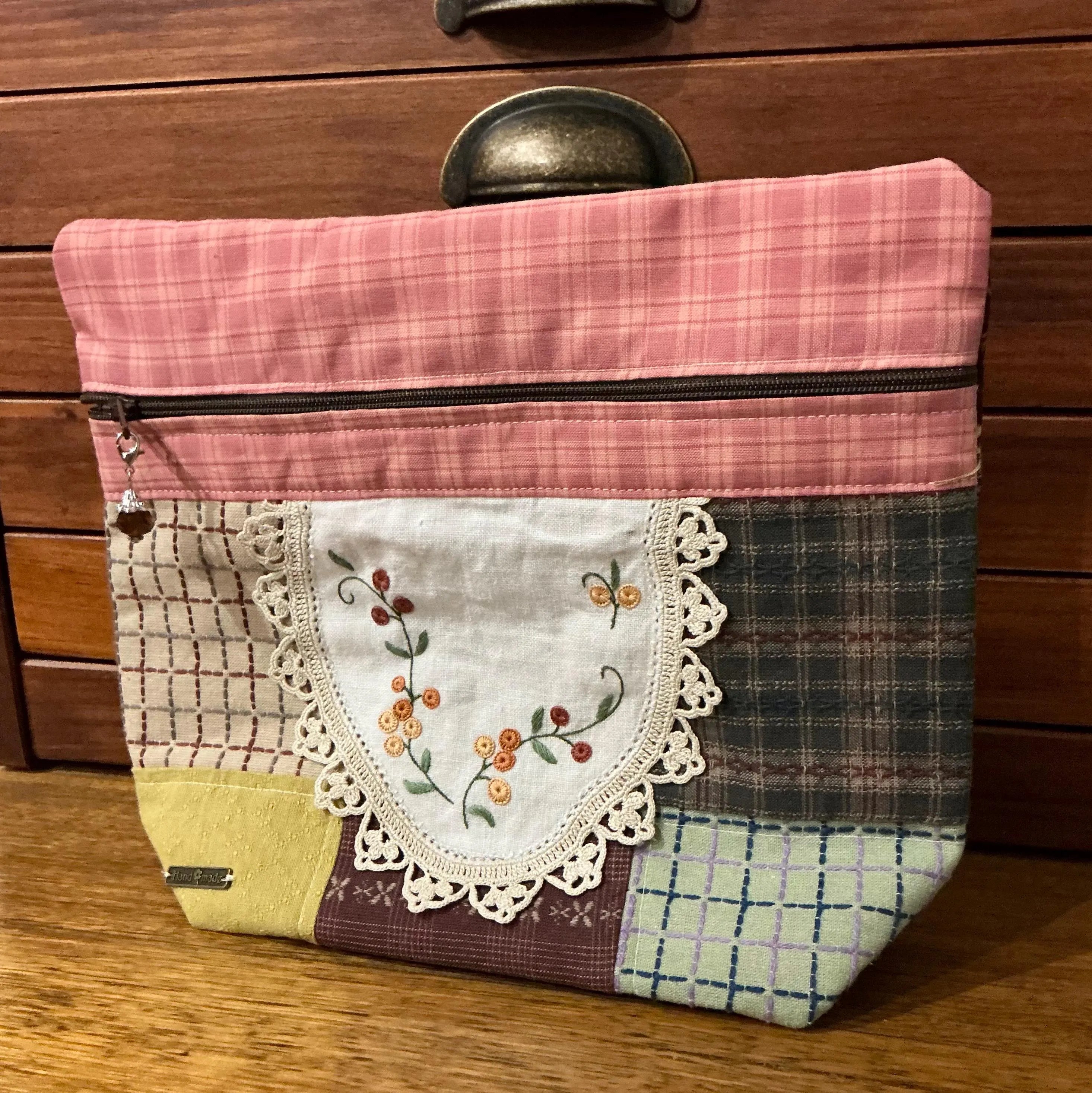 VINTAGE TREASURES - Small bag / pouch
